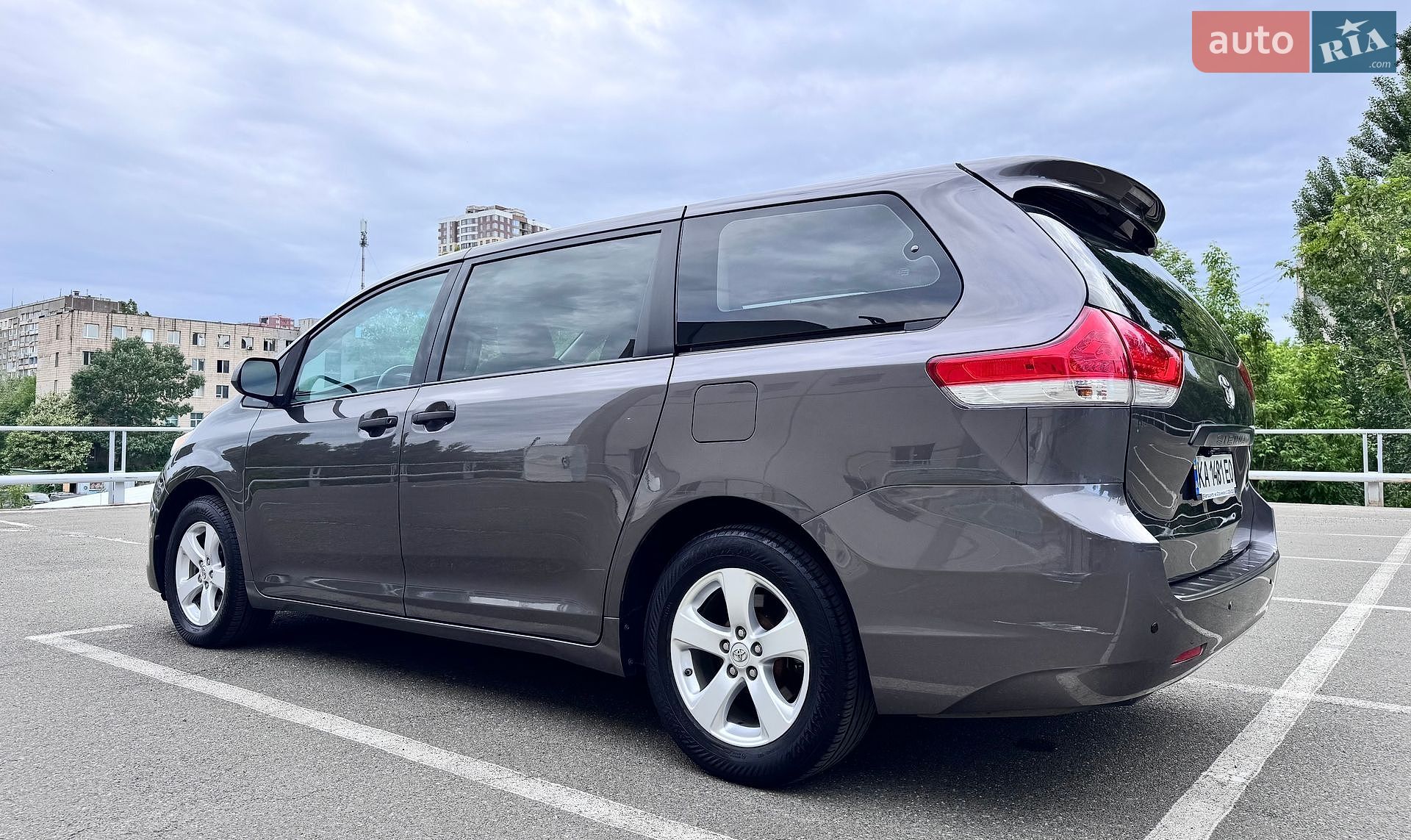 Toyota Sienna 2012 VIN 5TDKA3DC3CS012902 фото оголошення 7 з 16