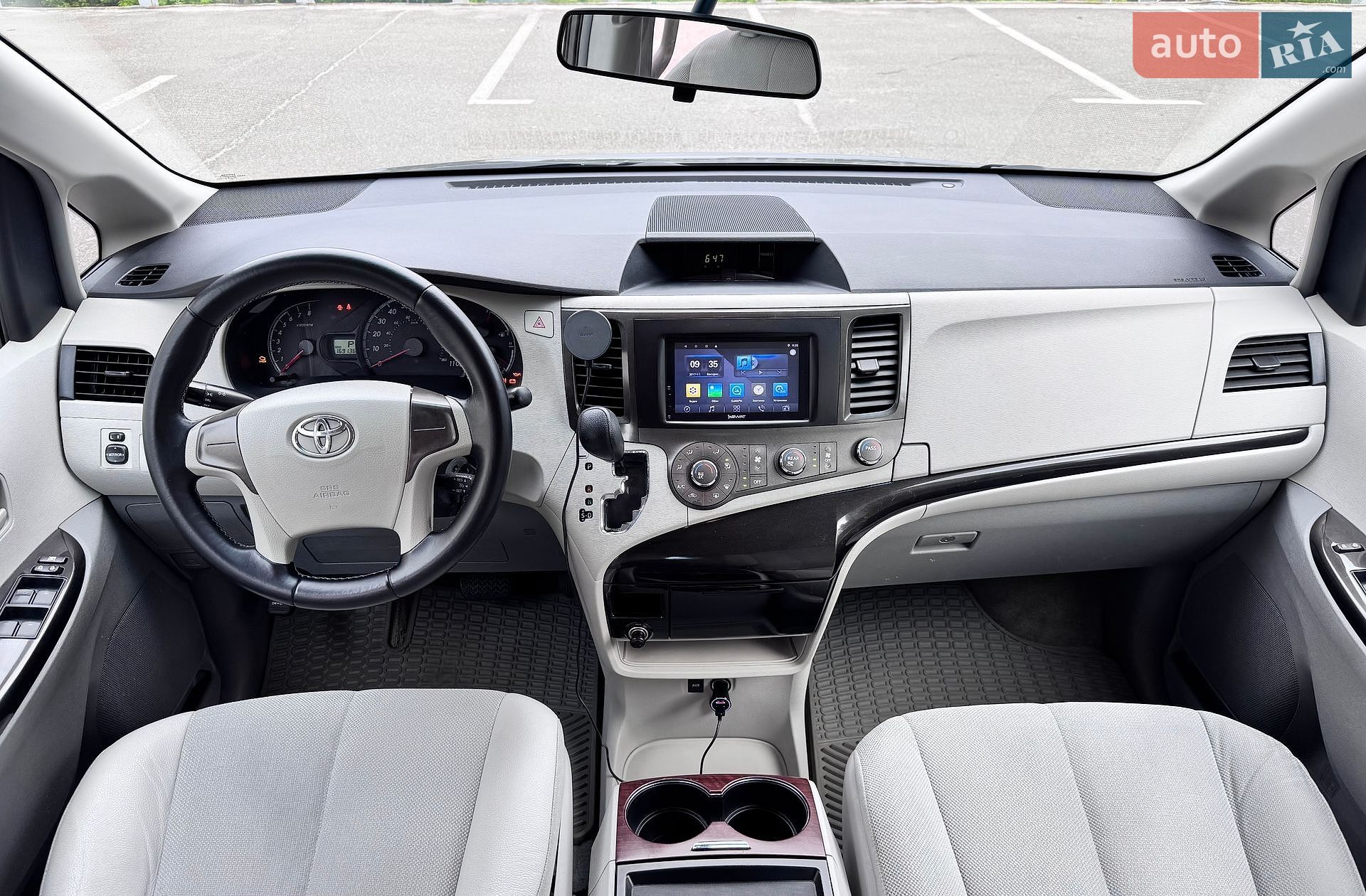 Toyota Sienna 2012 VIN 5TDKA3DC3CS012902 фото оголошення 10 з 16