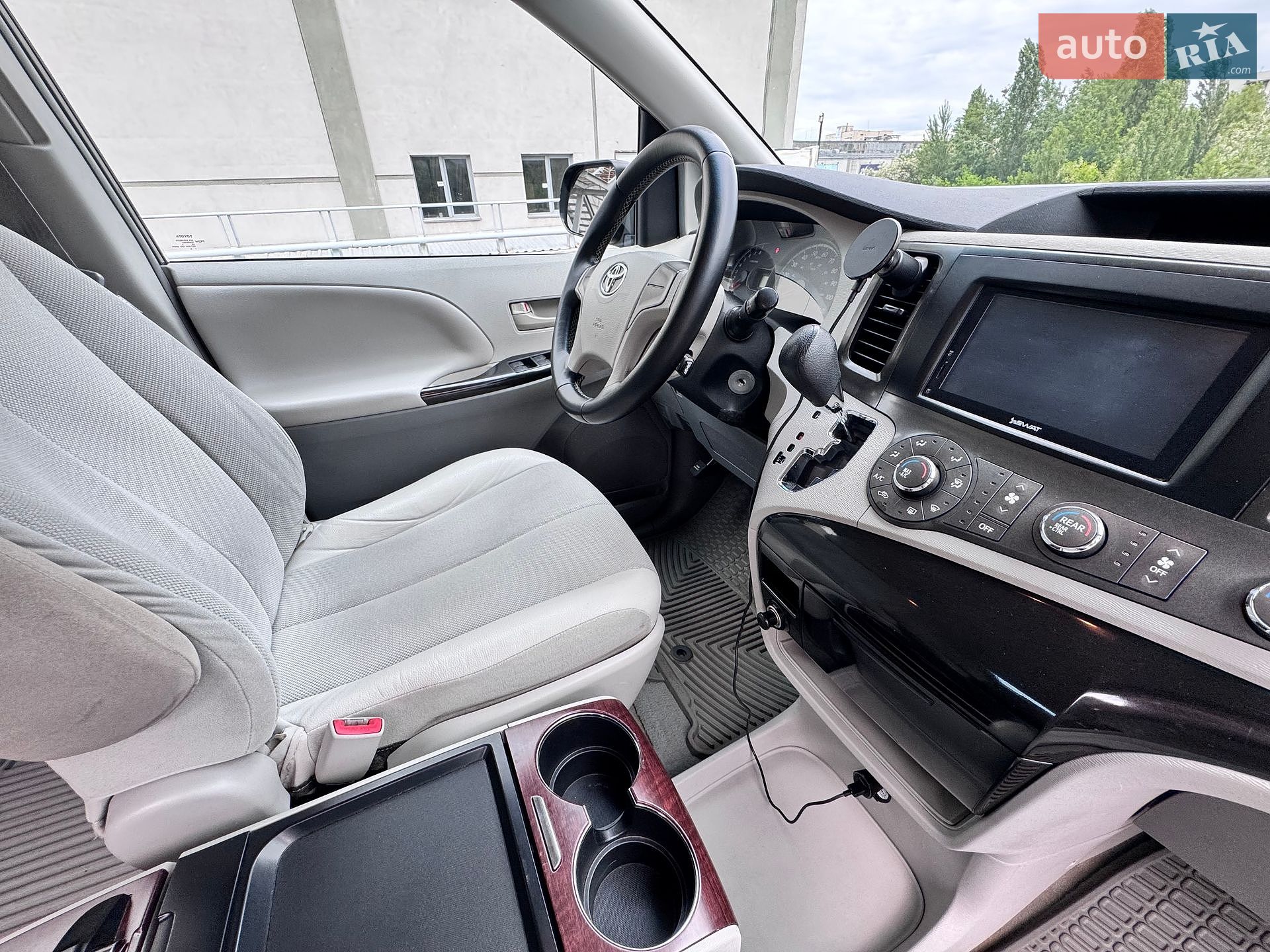 Toyota Sienna 2012 VIN 5TDKA3DC3CS012902 фото оголошення 15 з 16