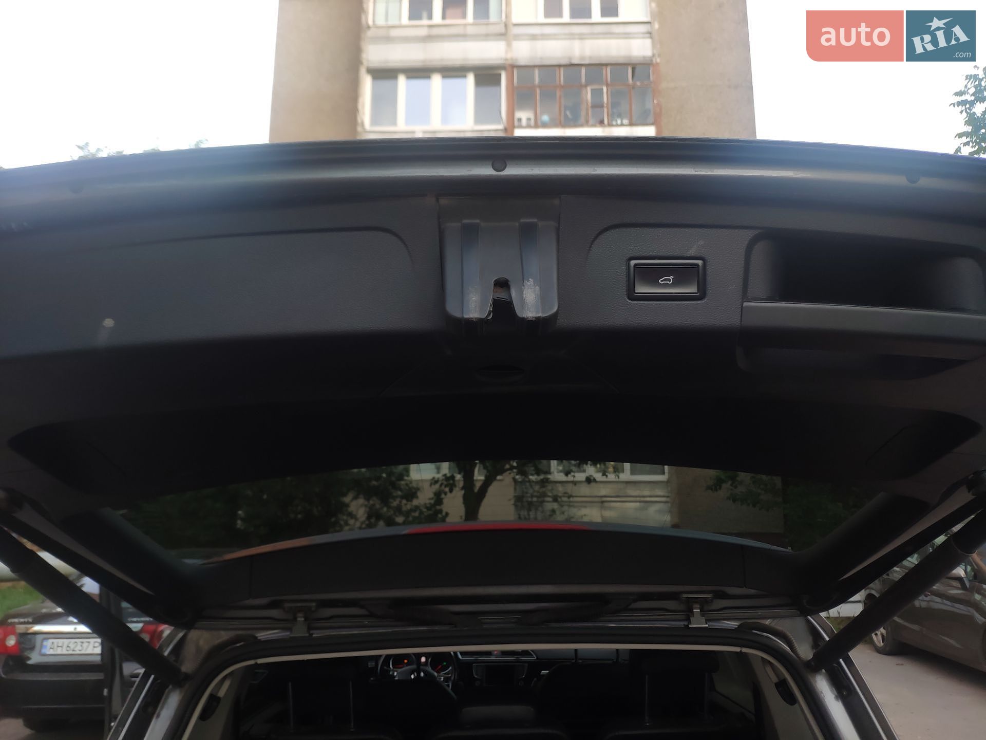 Volkswagen Touran 2017 VIN WVGZZZ1TZHW065214 фото оголошення 10 з 19
