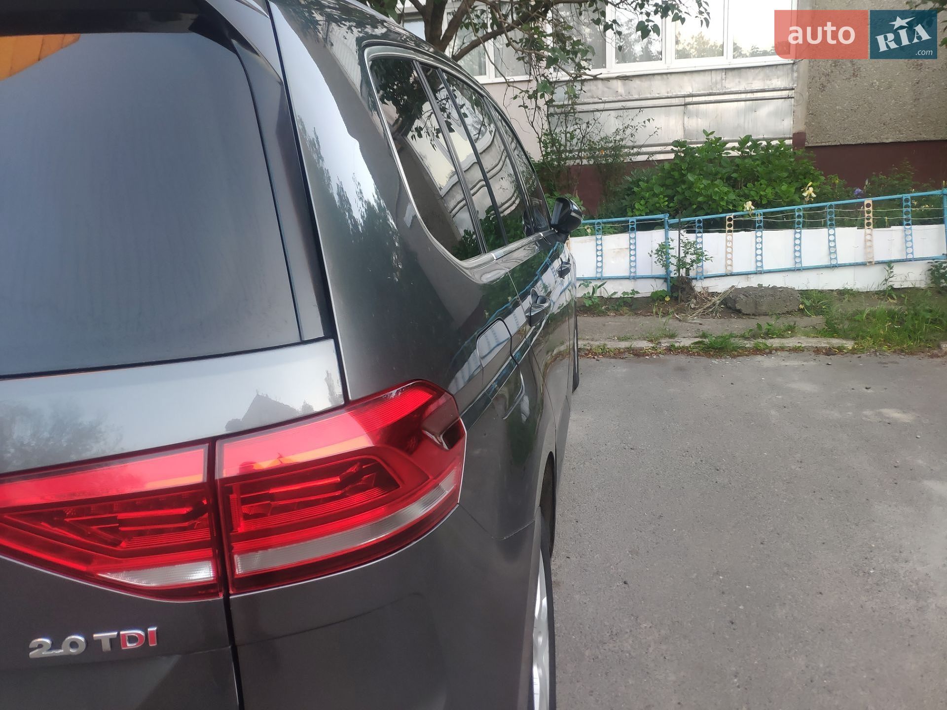 Volkswagen Touran 2017 VIN WVGZZZ1TZHW065214 фото оголошення 17 з 19
