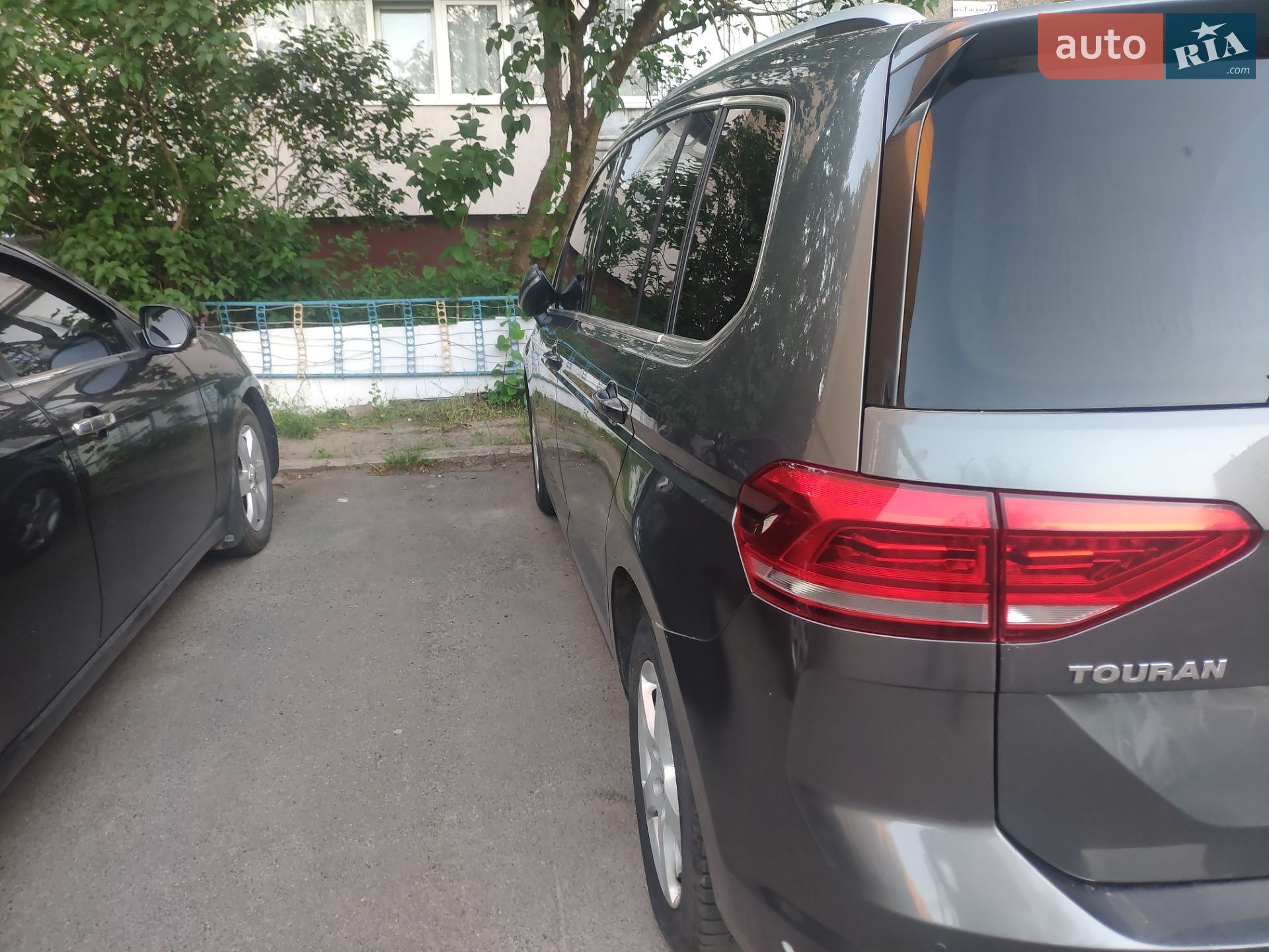 Volkswagen Touran 2017 VIN WVGZZZ1TZHW065214 фото оголошення 18 з 19