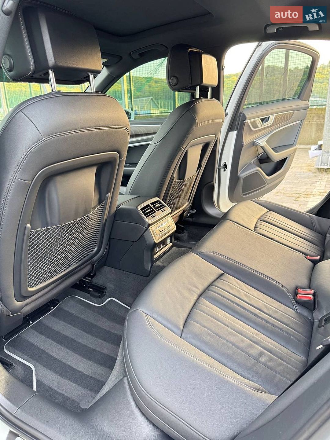 Audi A6 2019 VIN WAUD8AF21KN120014 фото оголошення 21 з 29
