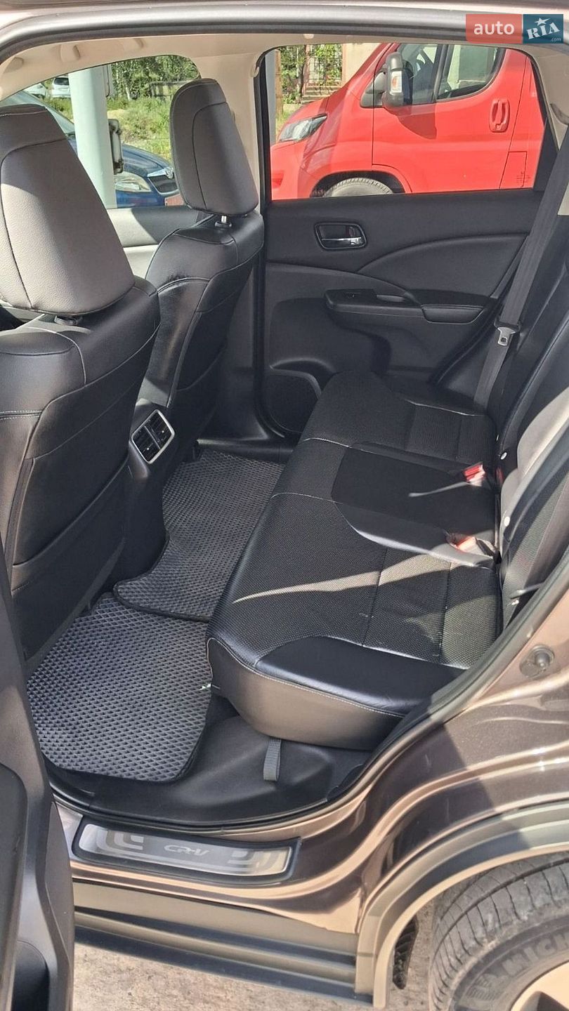 Honda CR-V 2017 VIN SHSRE6790GU005872 фото оголошення 6 з 17