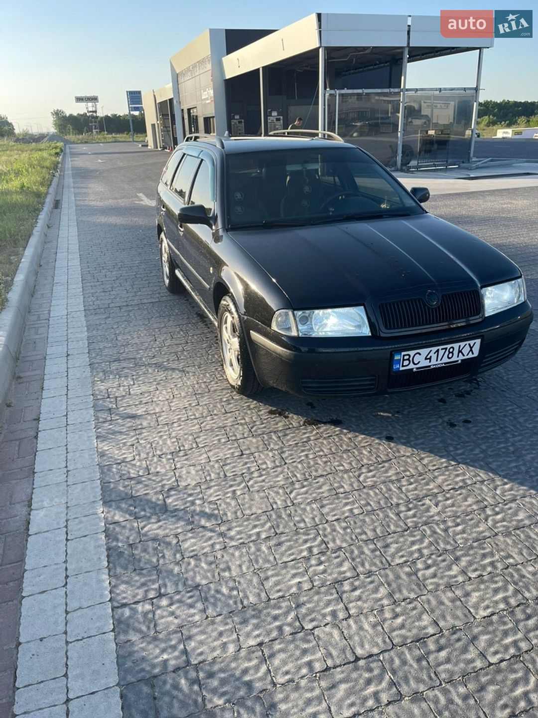 Skoda Octavia 2001 VIN TMBHX21U422534878 фото оголошення 2 з 26