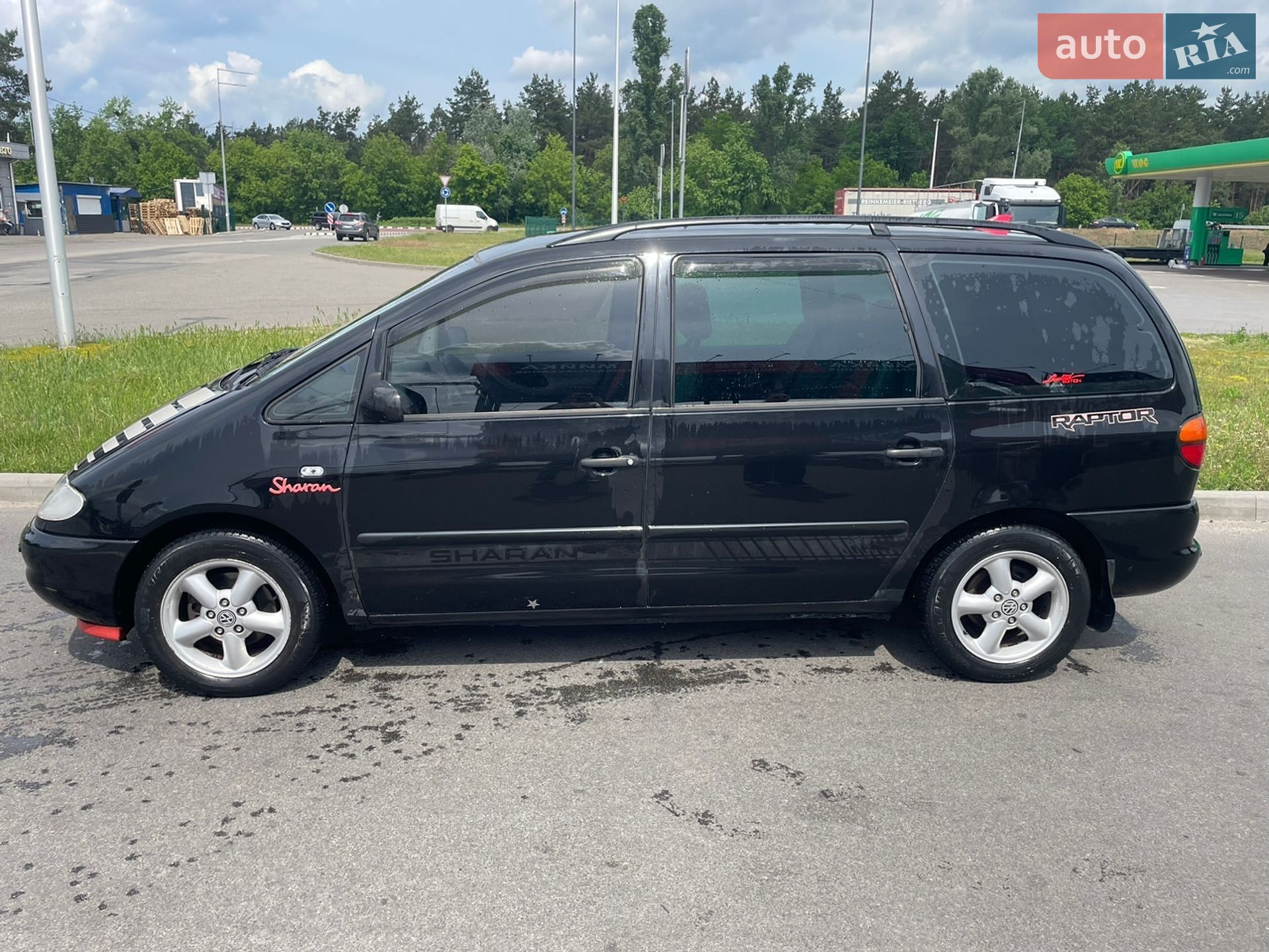 Volkswagen Sharan 1999 VIN WVWZZZ7MZYV023156 фото оголошення 3 з 11