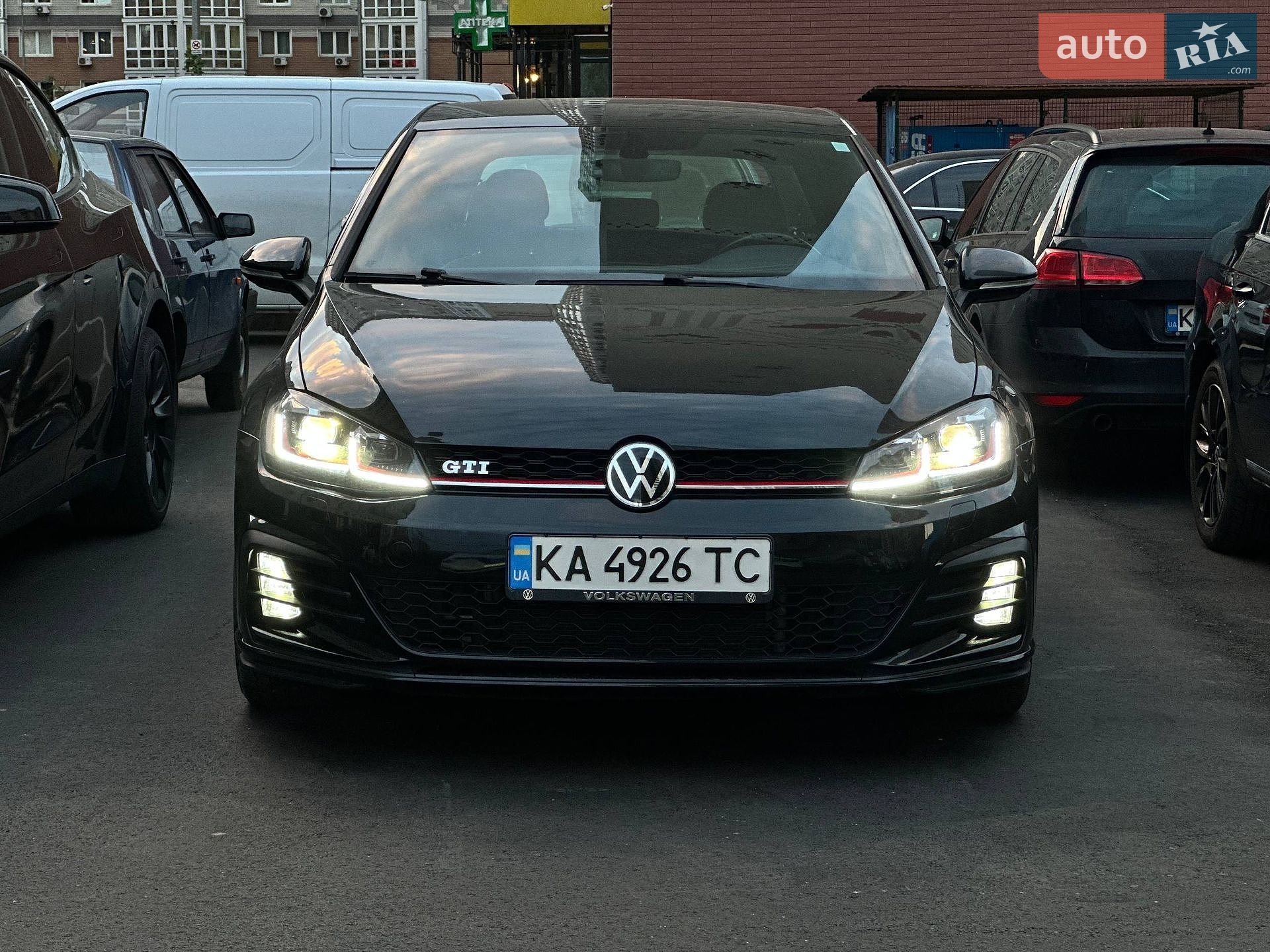 Volkswagen Golf GTI 2018 VIN 3VW447AU7JM292368 фото оголошення 12 з 16