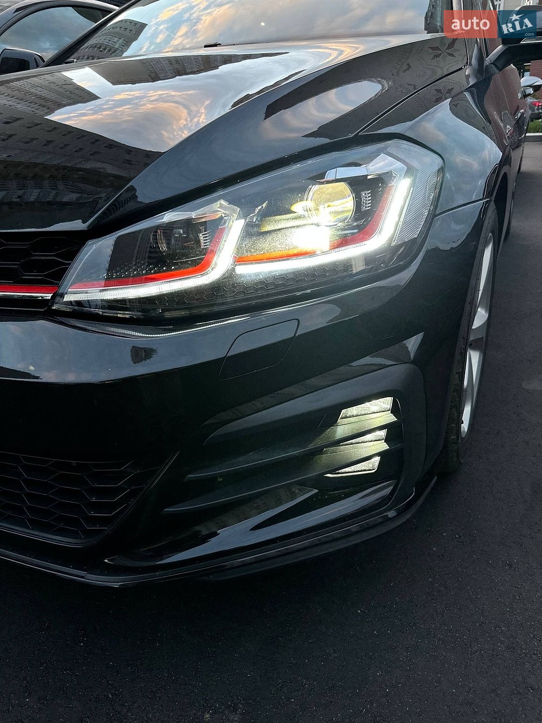 Volkswagen Golf GTI 2018 VIN 3VW447AU7JM292368 фото оголошення 14 з 16