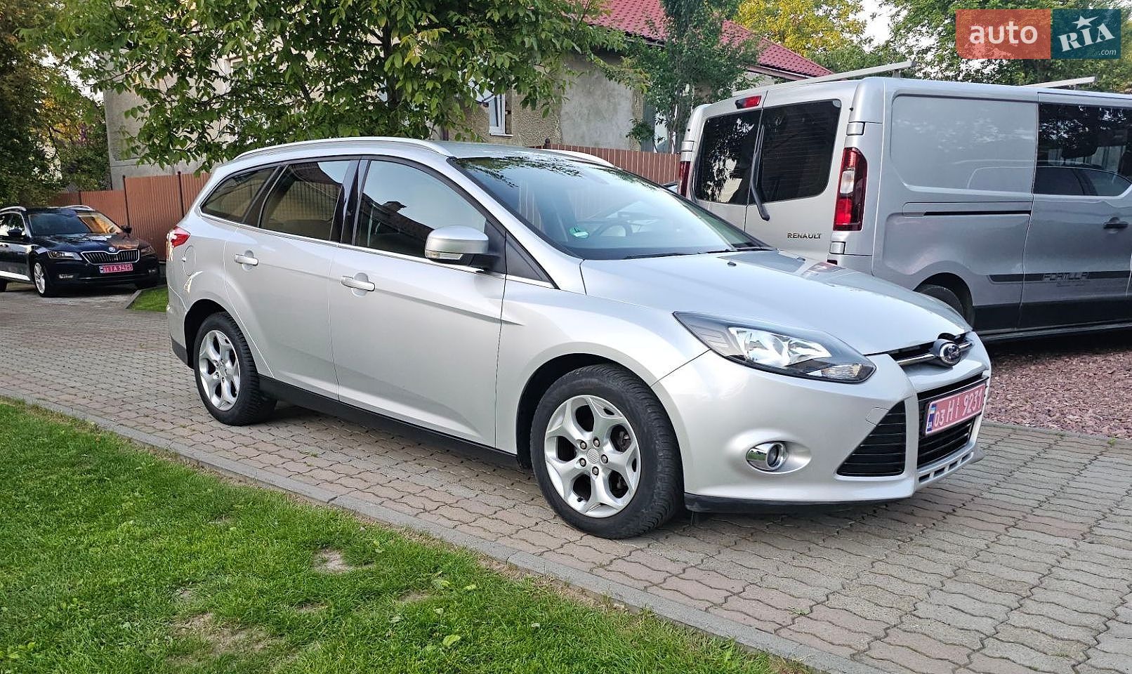 Ford Focus 2013 VIN WF0LXXGCBLDM15515 фото оголошення 3 з 33
