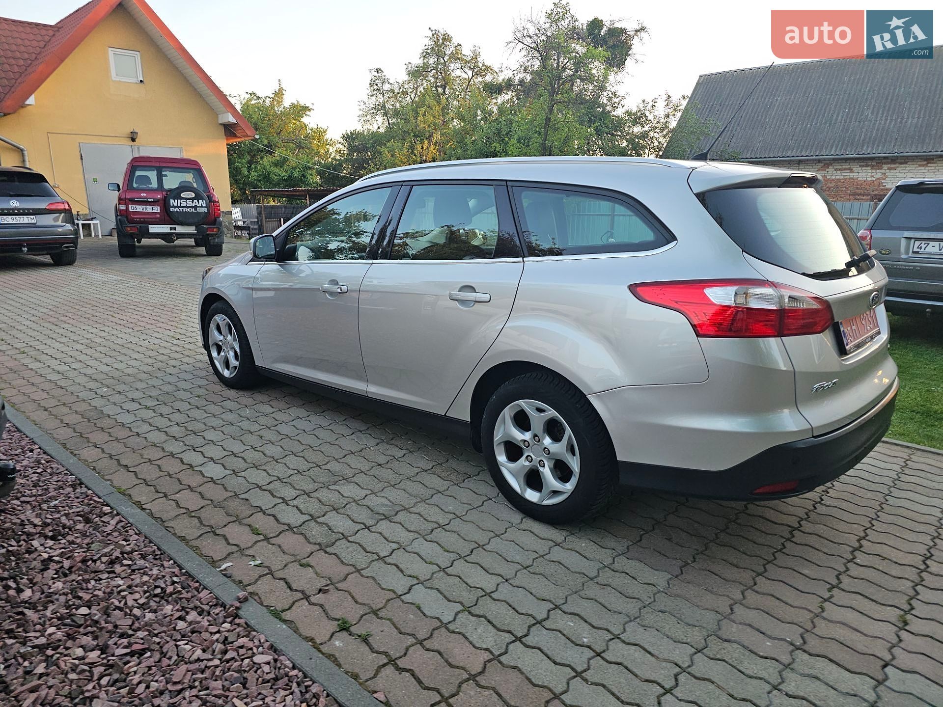 Ford Focus 2013 VIN WF0LXXGCBLDM15515 фото оголошення 12 з 33