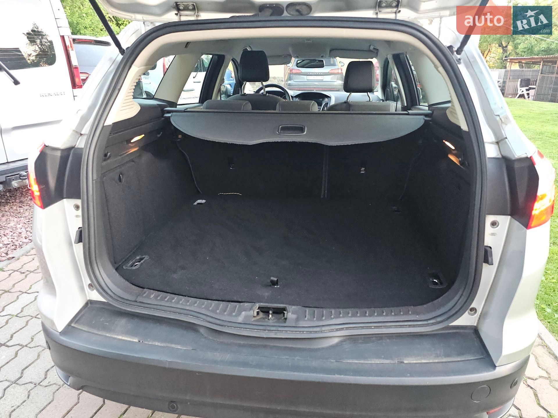 Ford Focus 2013 VIN WF0LXXGCBLDM15515 фото оголошення 25 з 33
