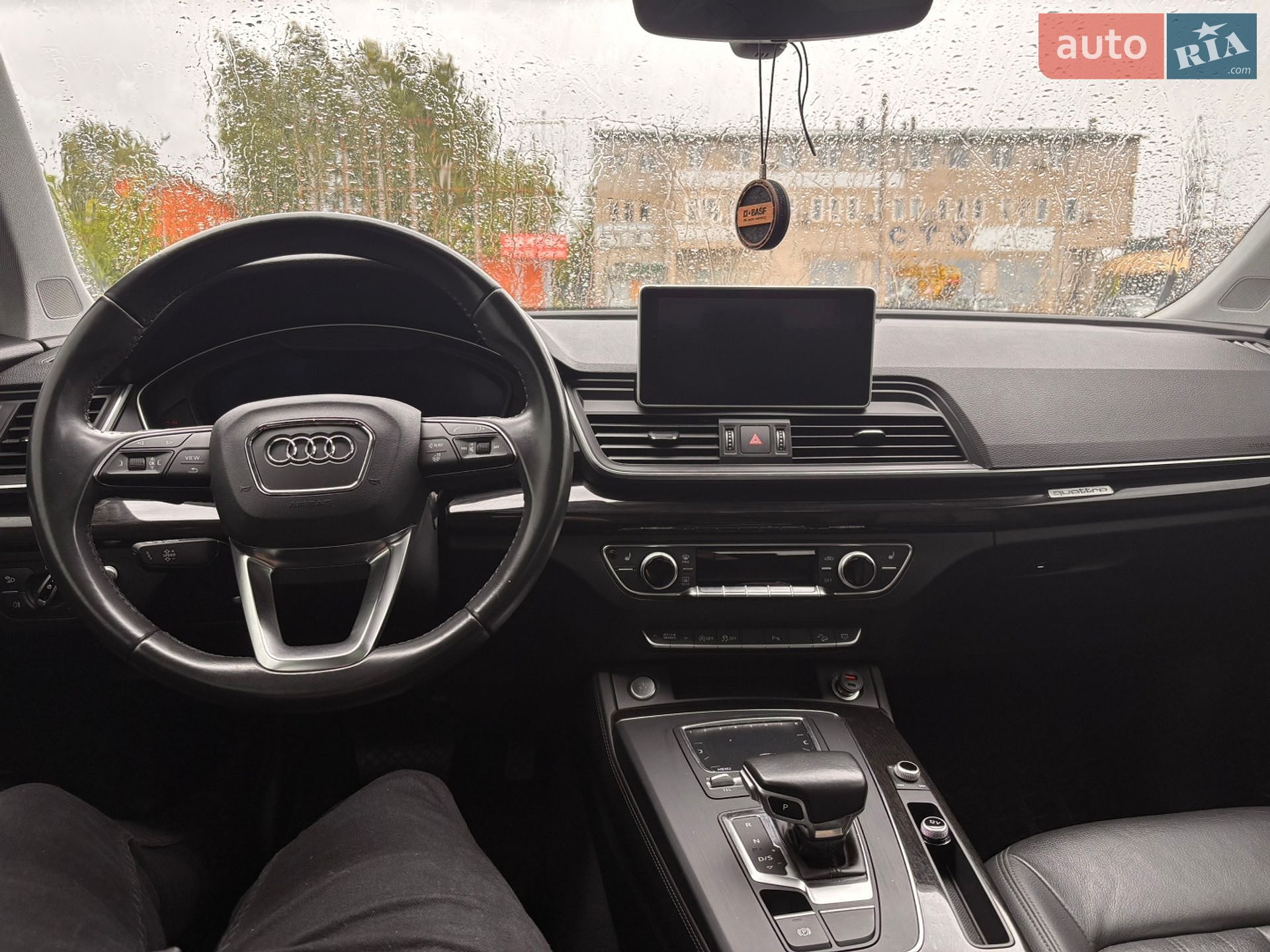 Audi Q5 2017 VIN WA1CNAFYXJ2050129 фото оголошення 19 з 34