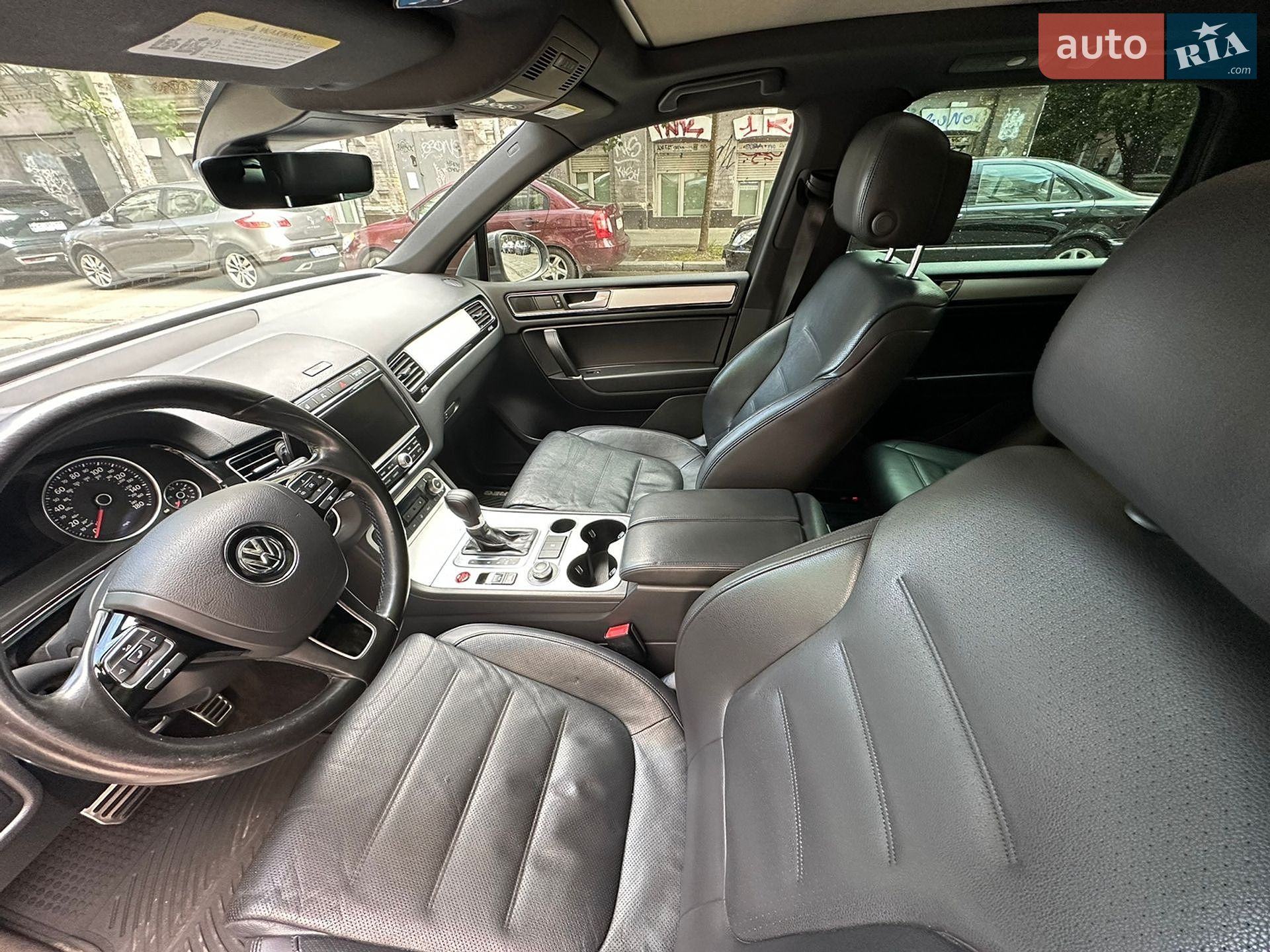 Volkswagen Touareg 2016 VIN WVGRF7BP4HD002519 фото оголошення 33 з 42