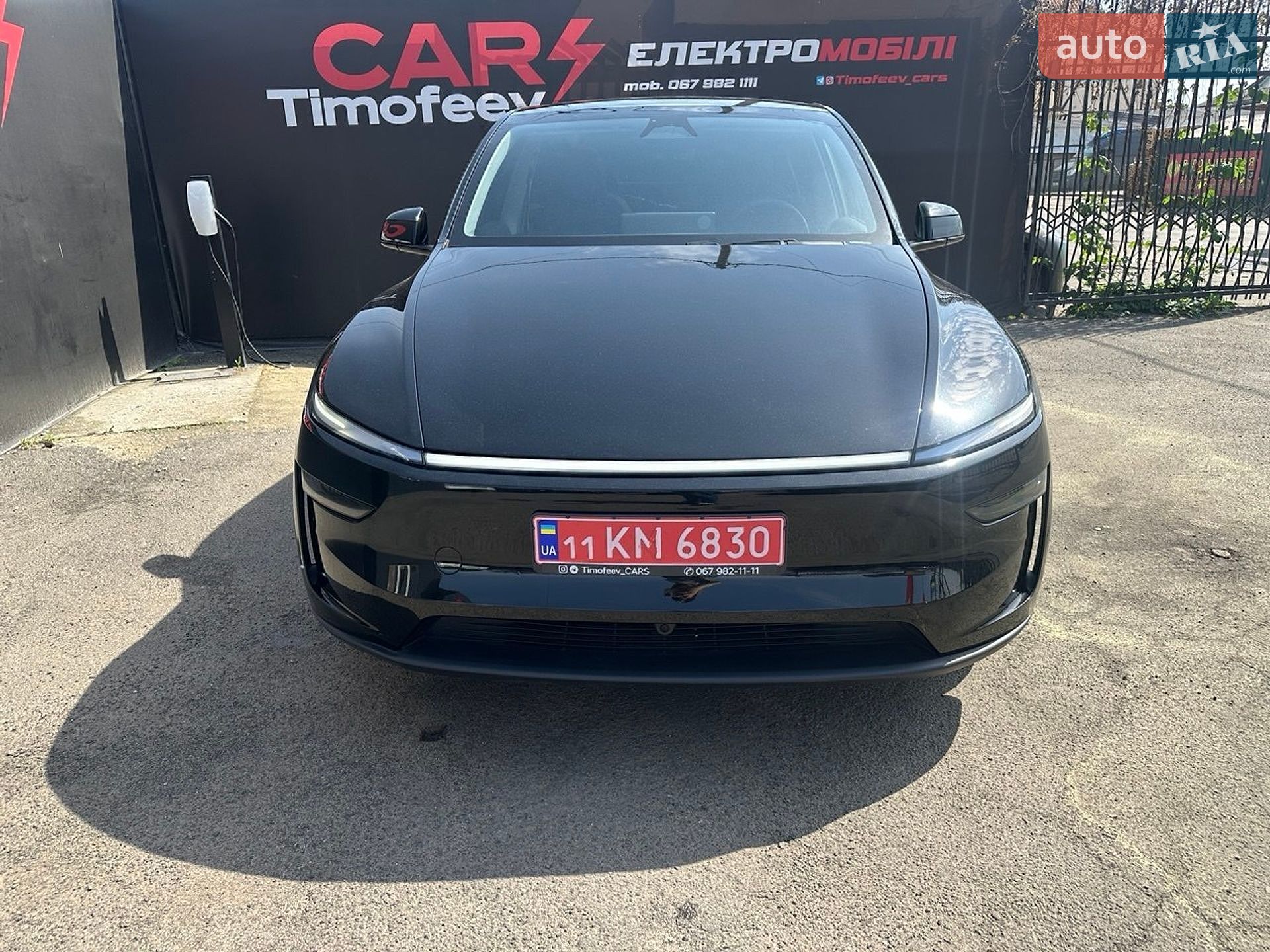 Tesla Model Y 2025 VIN 7SAYGDED5TA437712 фото оголошення 12 з 12