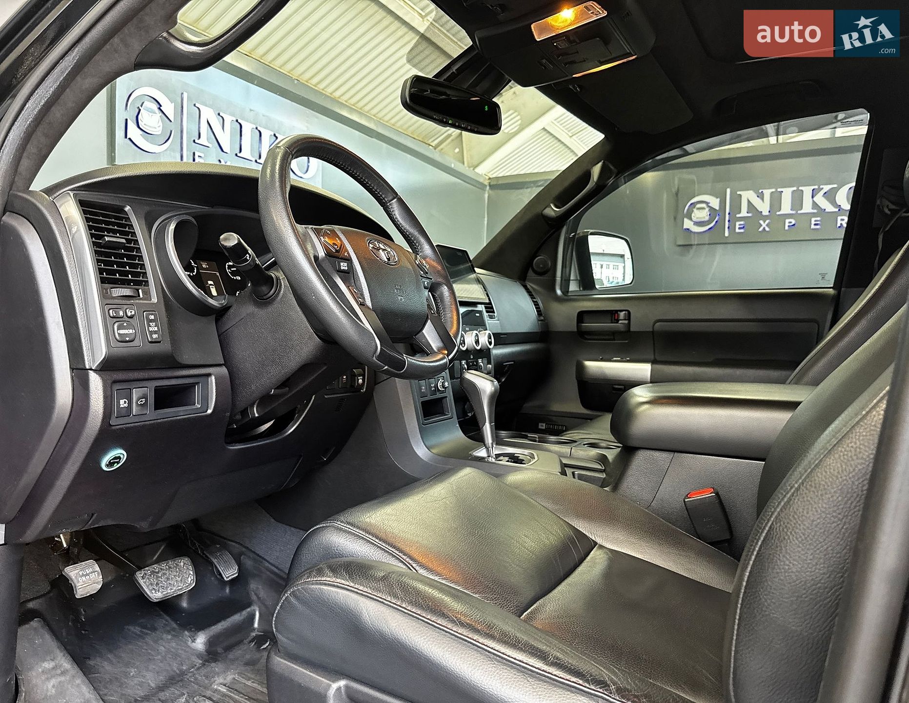 Toyota Sequoia 2021 VIN 5TDEY5B18NS188885 фото оголошення 18 з 35
