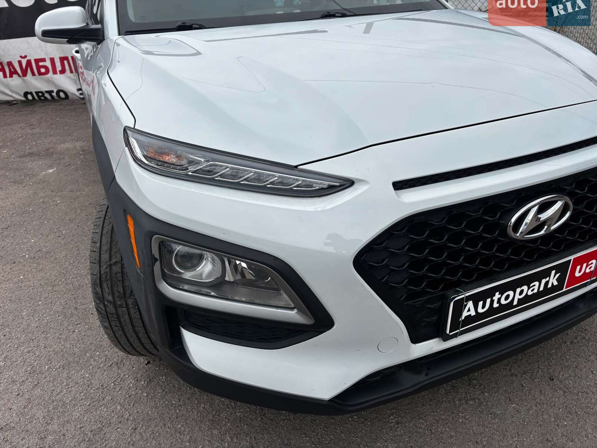 Hyundai Kona 2019 VIN KM8K12AA9KU324130 фото оголошення 9 з 26