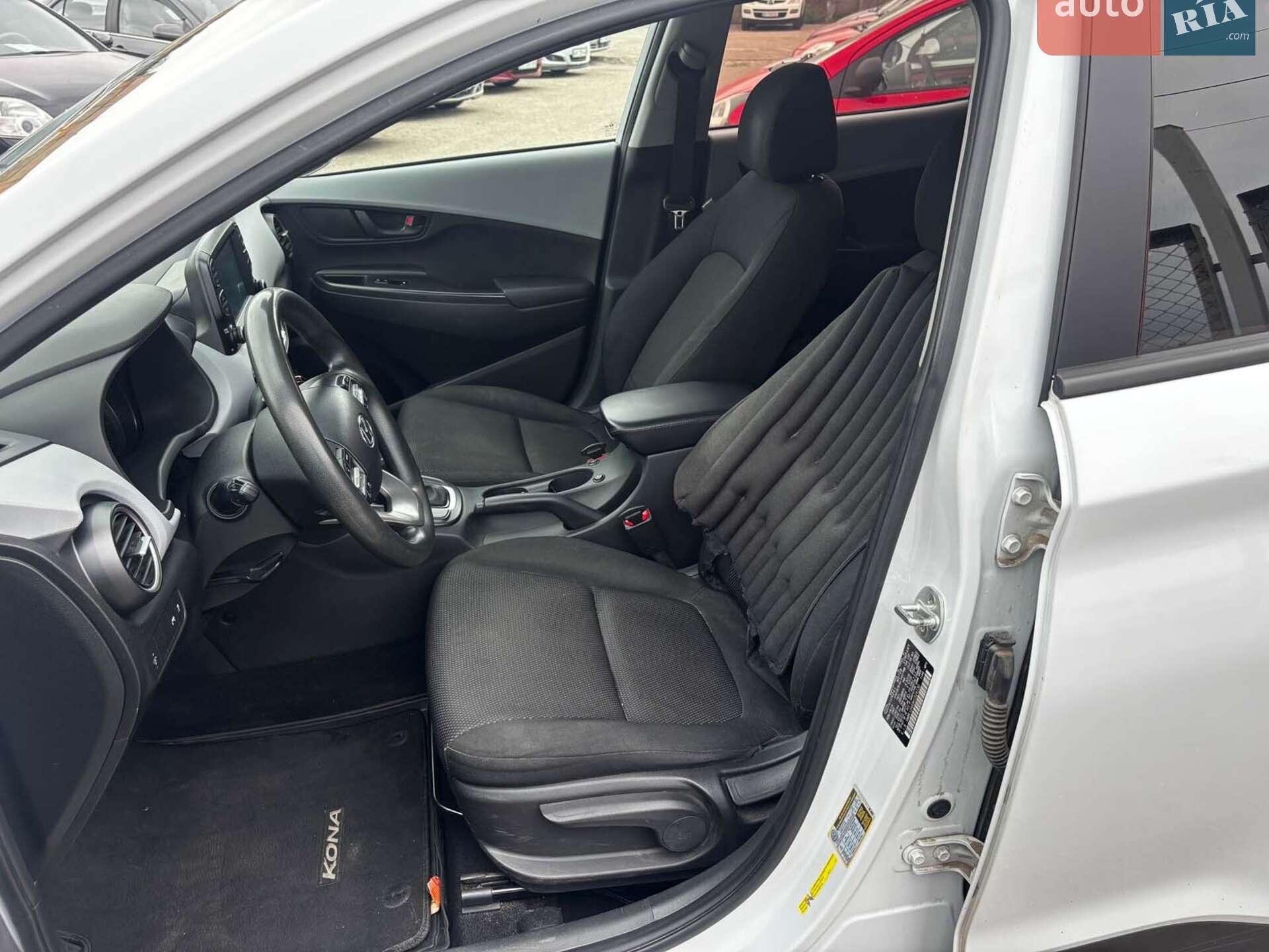 Hyundai Kona 2019 VIN KM8K12AA9KU324130 фото оголошення 14 з 26