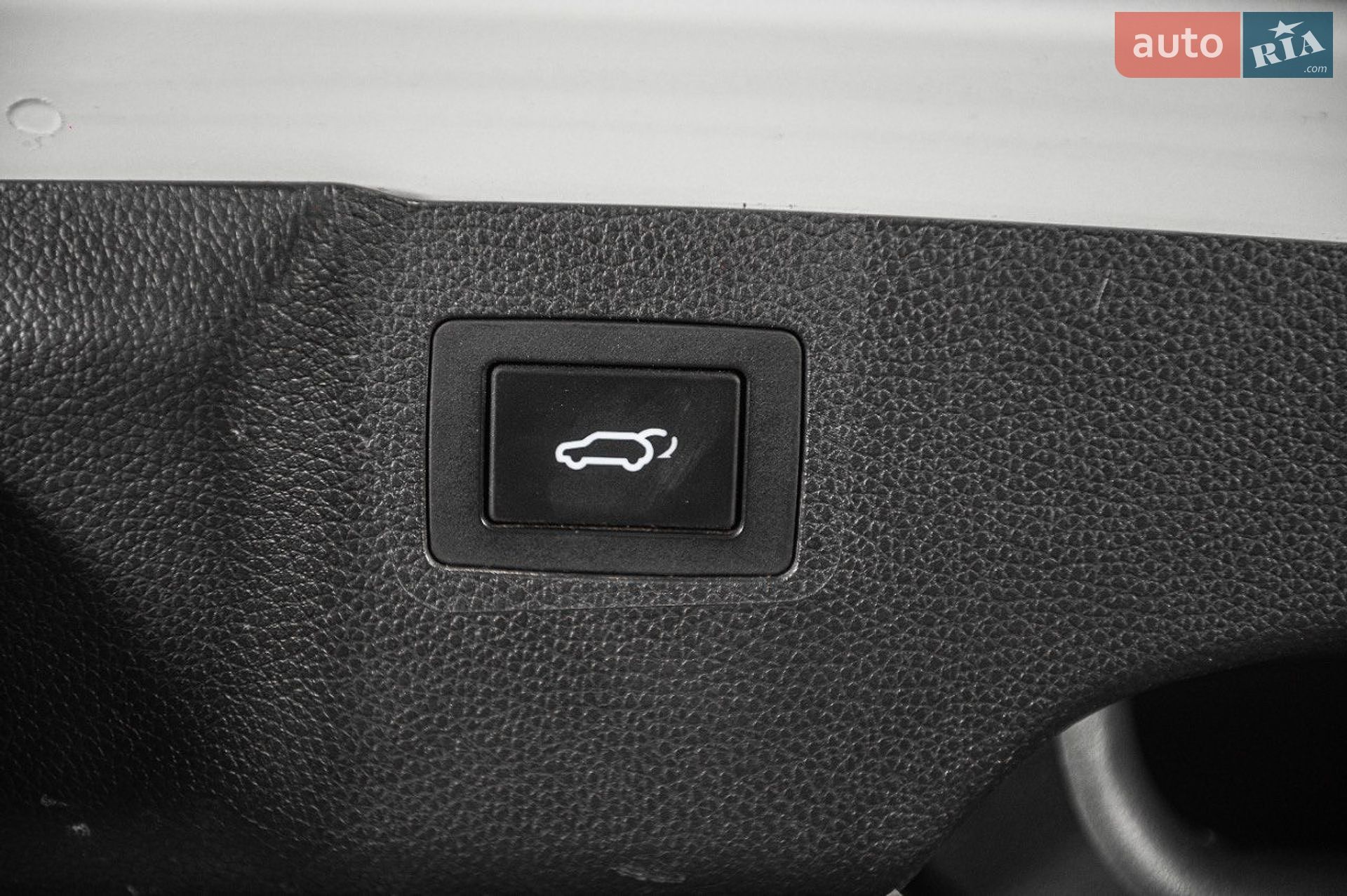 HYUNDAI GRAND SANTA FE 2015 VIN KMHSR81XDGU145698 фото оголошення 31 з 66