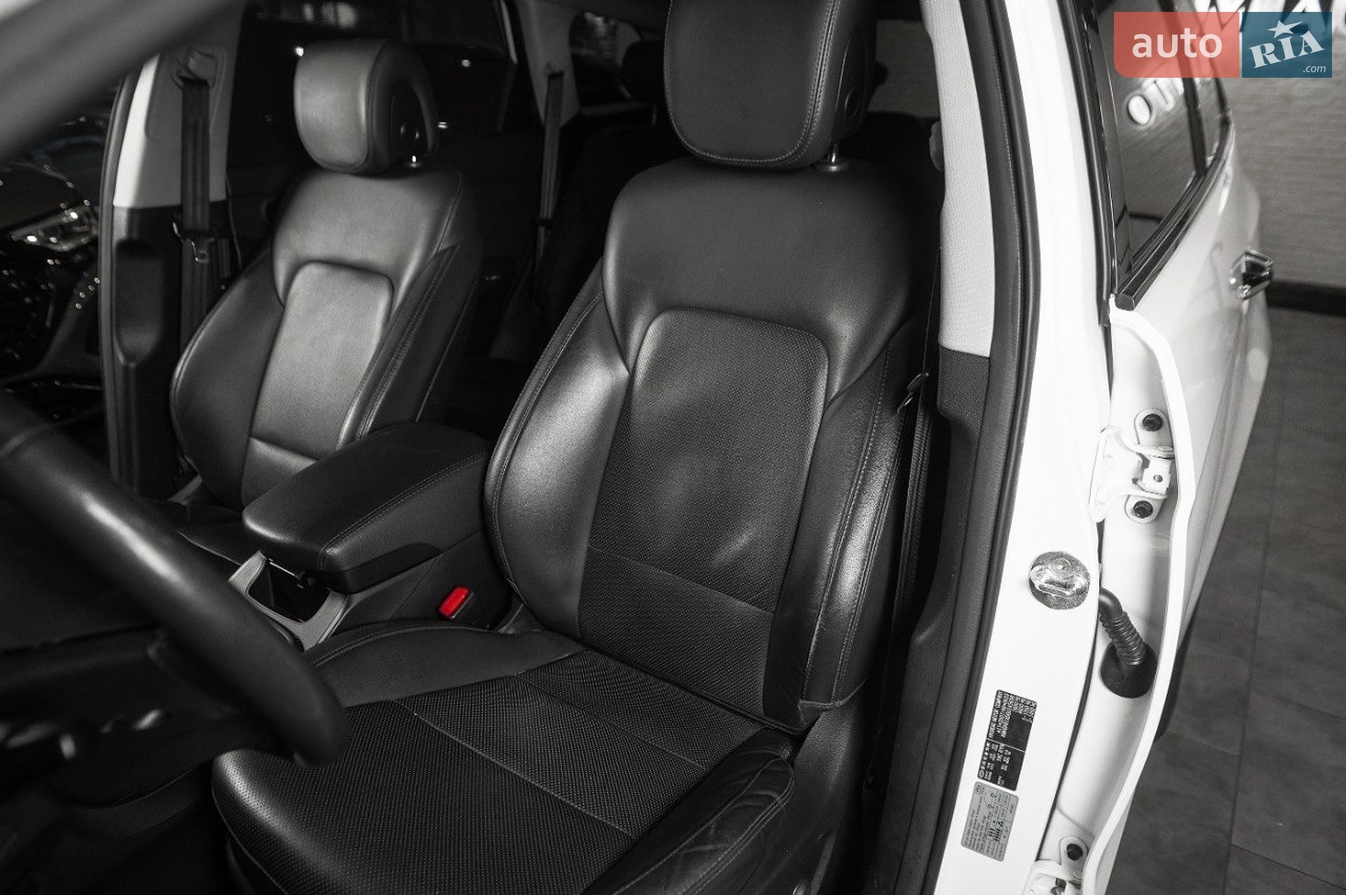 HYUNDAI GRAND SANTA FE 2015 VIN KMHSR81XDGU145698 фото оголошення 40 з 66