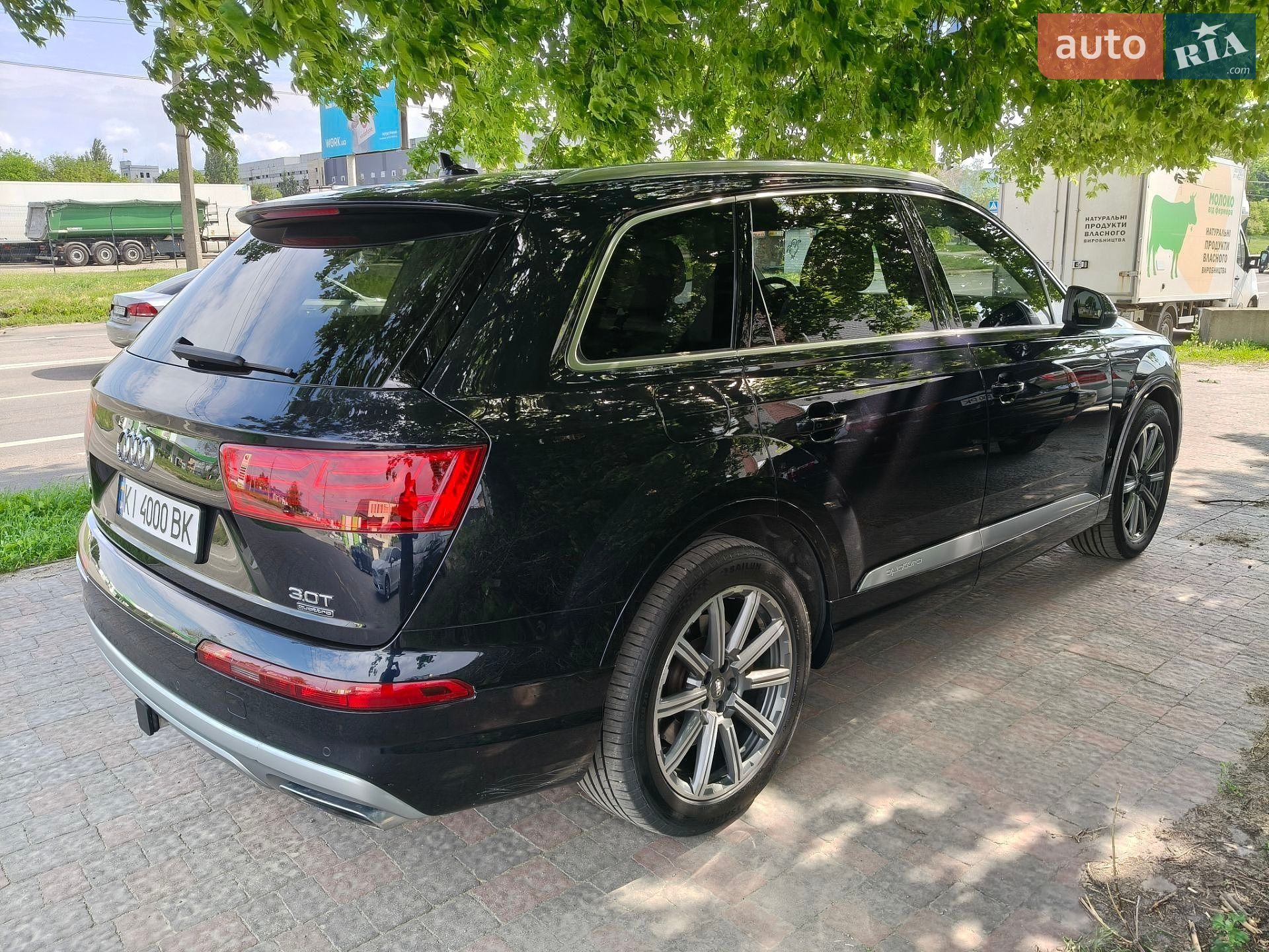 Audi Q7 2016 VIN WA1VAAF75HD035810 фото оголошення 6 з 26