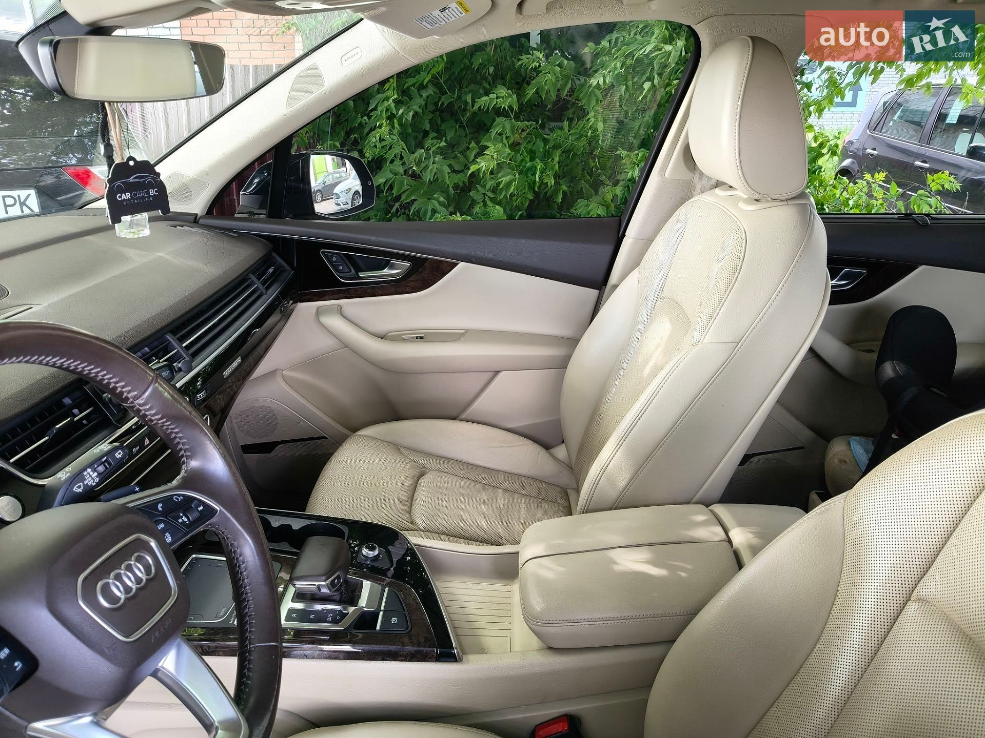 Audi Q7 2016 VIN WA1VAAF75HD035810 фото оголошення 10 з 26