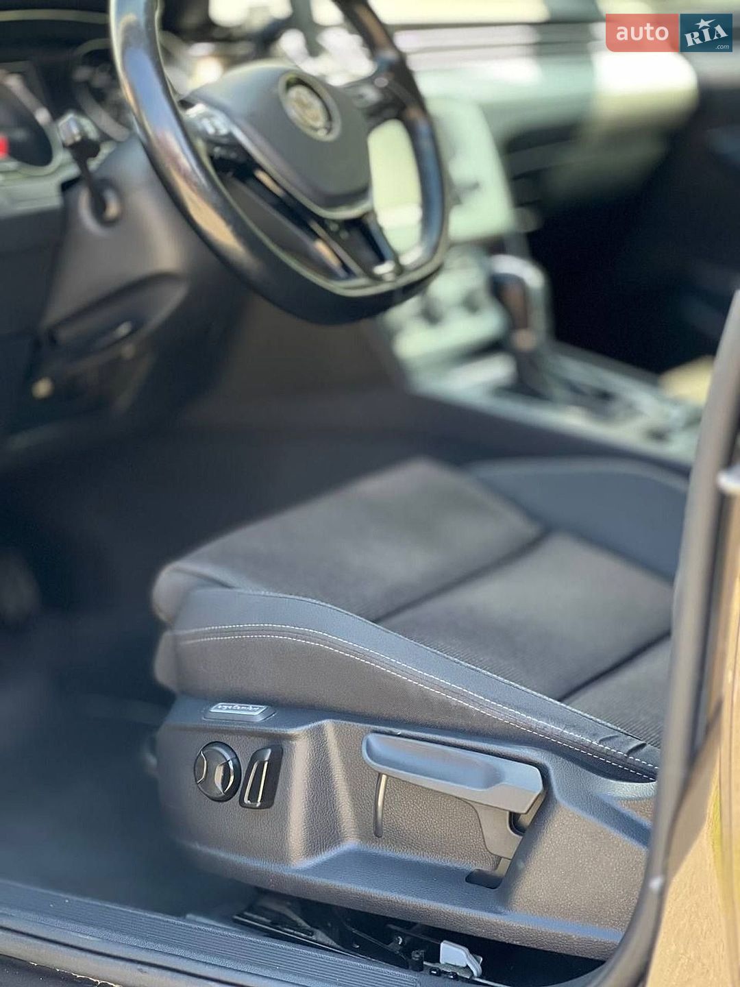 Volkswagen Passat 2017 VIN WVWZZZ3CZHE077258 фото оголошення 16 з 24