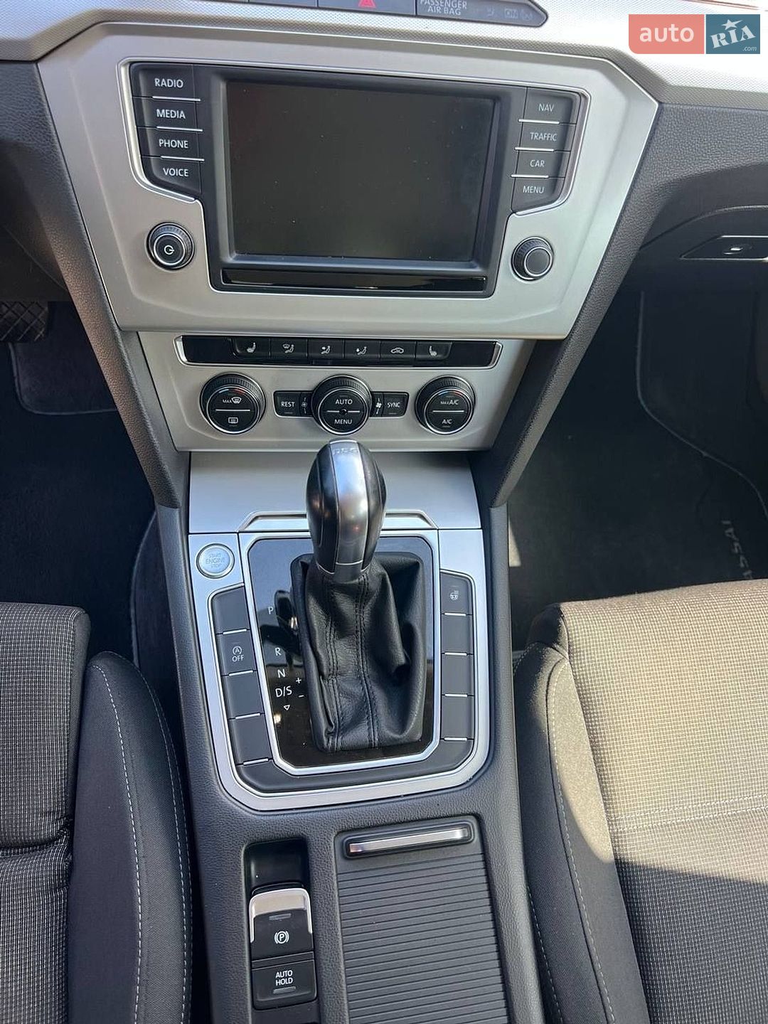 Volkswagen Passat 2017 VIN WVWZZZ3CZHE077258 фото оголошення 19 з 24