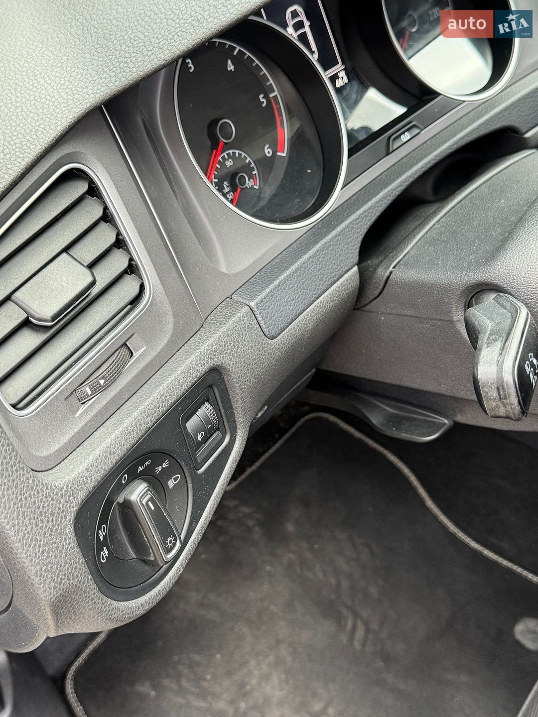 Volkswagen Golf 2015 VIN WVWZZZAUZGW080174 фото оголошення 21 з 24