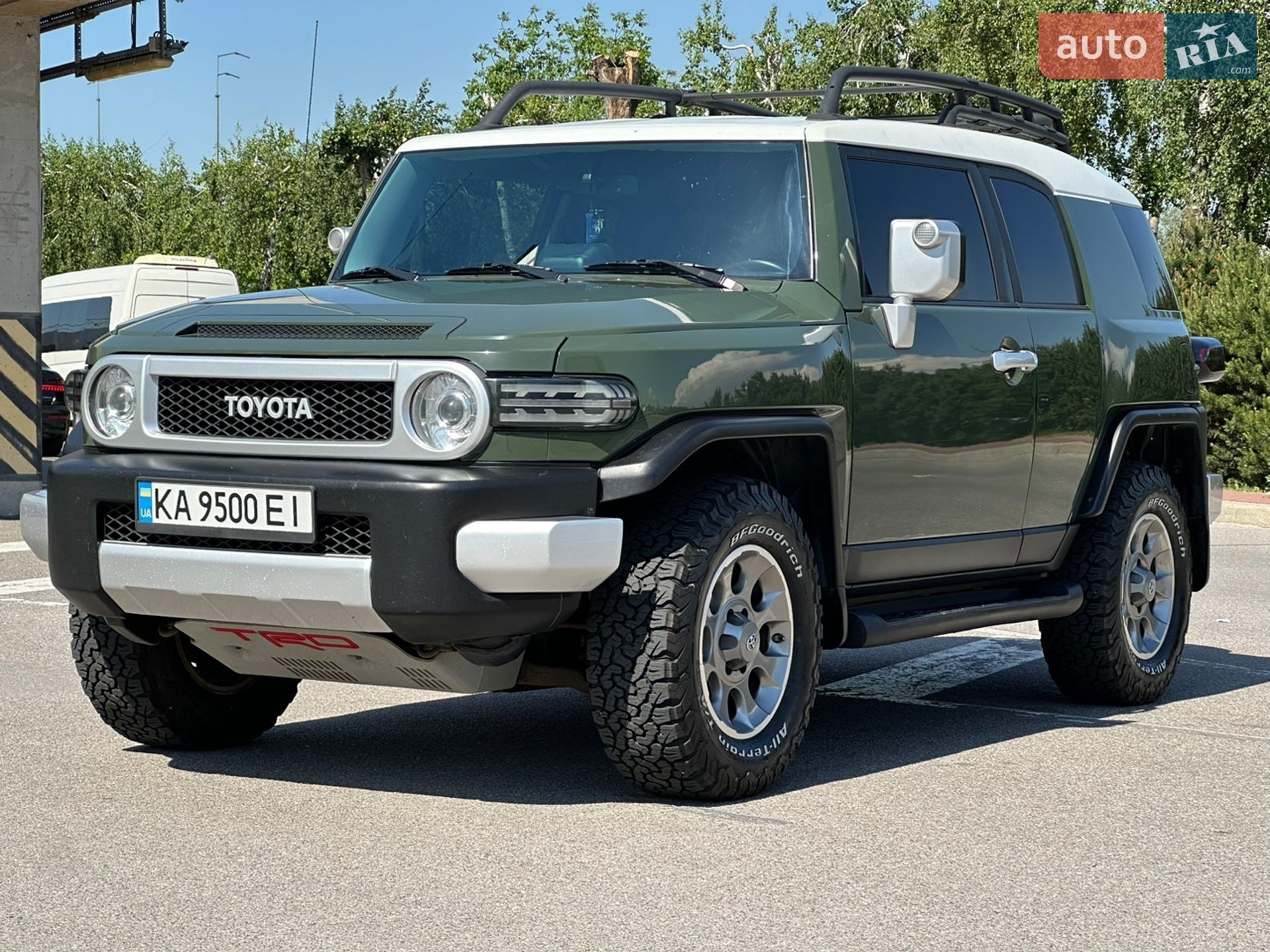 Toyota FJ Cruiser 2012 VIN JTEBU4BF9CK143264 фото оголошення 6 з 40