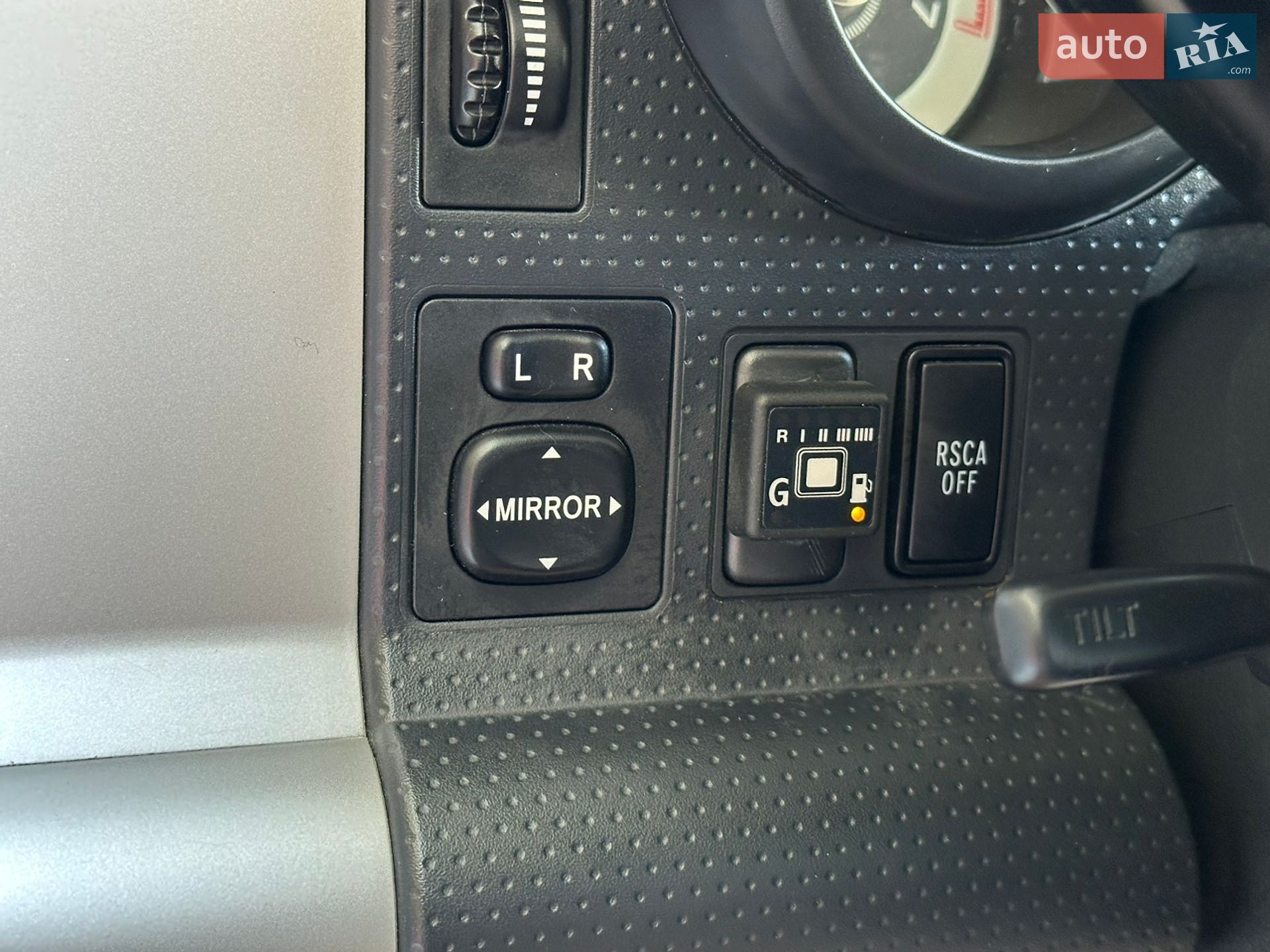 Toyota FJ Cruiser 2012 VIN JTEBU4BF9CK143264 фото оголошення 30 з 40