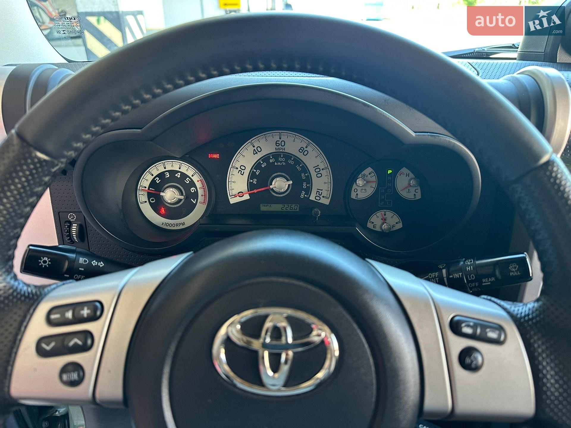 Toyota FJ Cruiser 2012 VIN JTEBU4BF9CK143264 фото оголошення 31 з 40