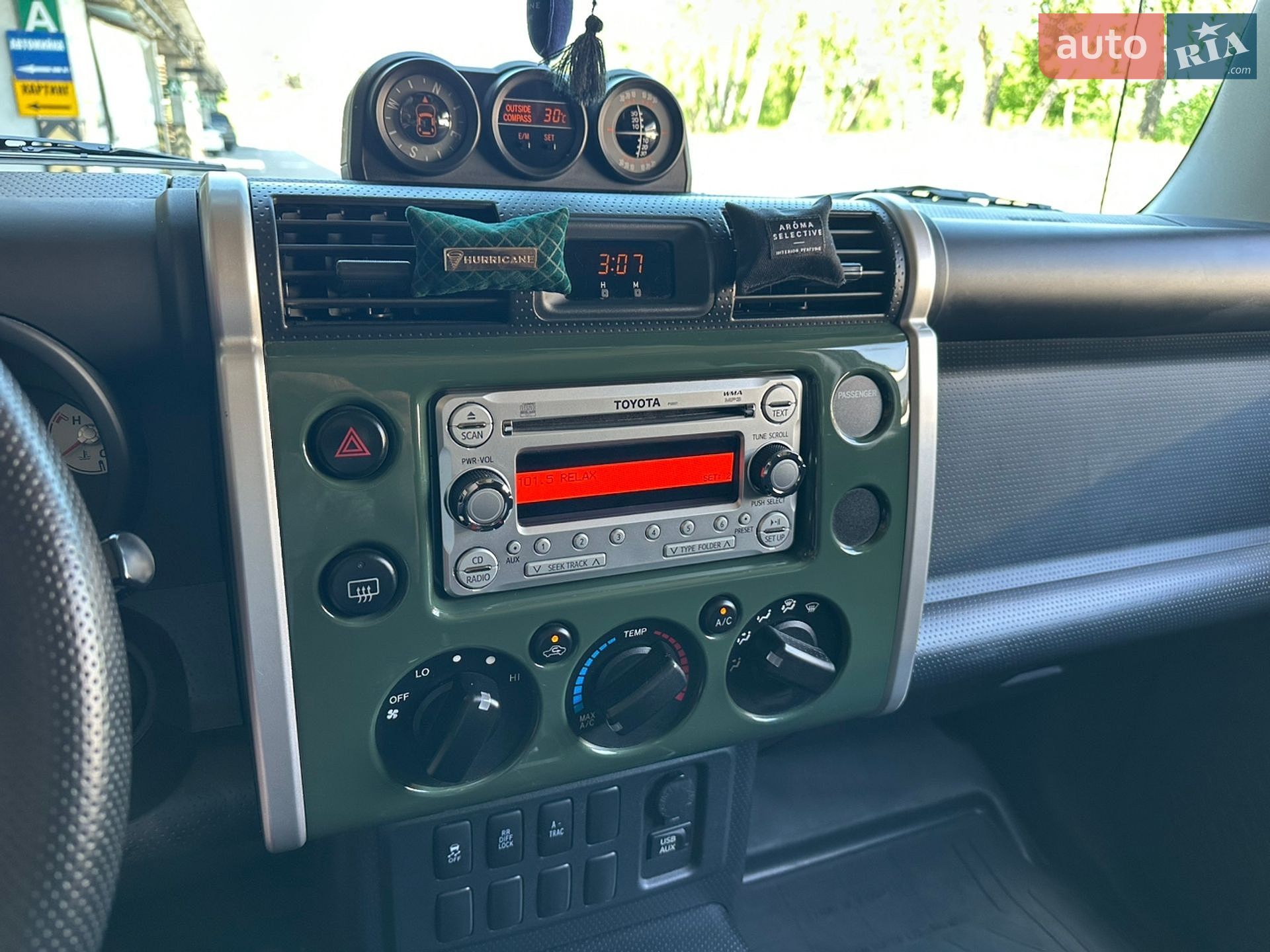 Toyota FJ Cruiser 2012 VIN JTEBU4BF9CK143264 фото оголошення 36 з 40