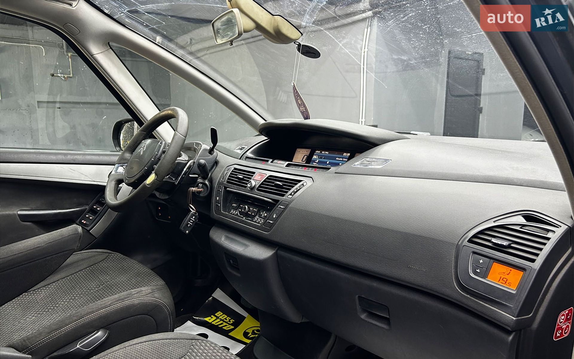 Citroen C4 Picasso 2011 VIN VF7UARHB8BJ688560 фото оголошення 17 з 20