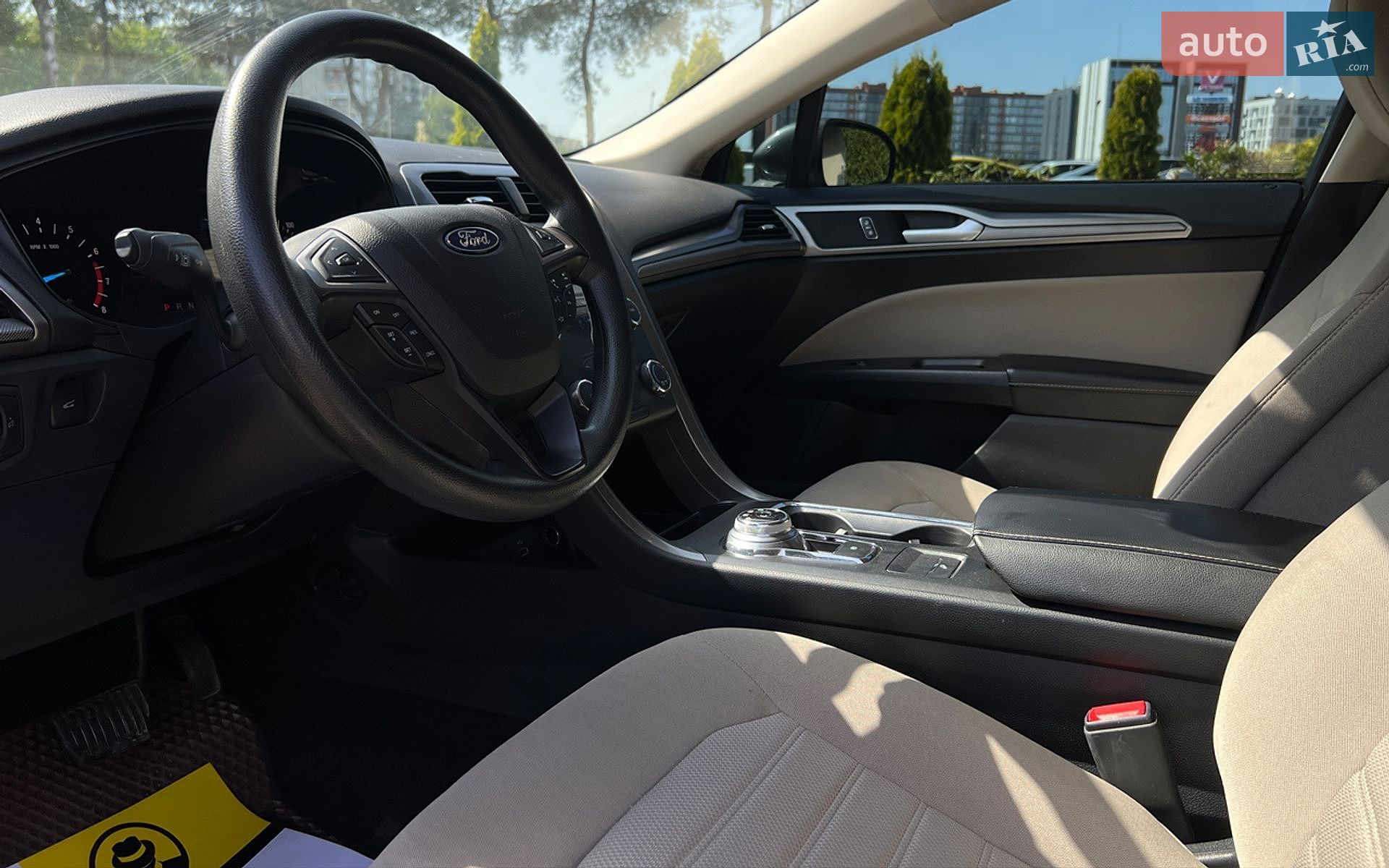 Ford Fusion 2020 VIN 3FA6P0G71LR197358 фото оголошення 9 з 24