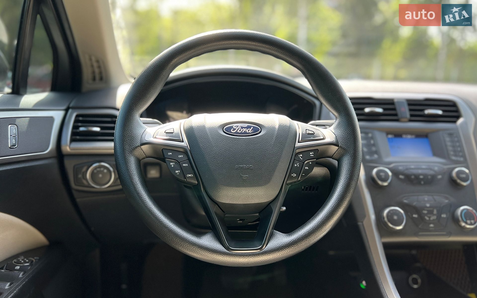 Ford Fusion 2020 VIN 3FA6P0G71LR197358 фото оголошення 13 з 24