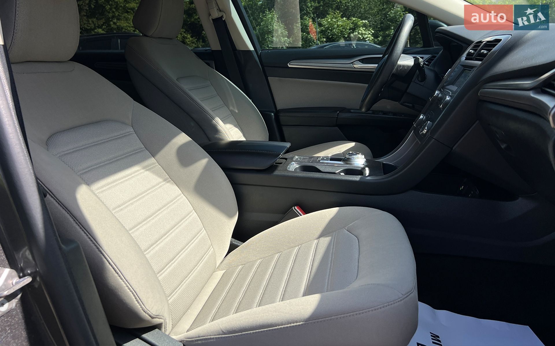 Ford Fusion 2020 VIN 3FA6P0G71LR197358 фото оголошення 21 з 24