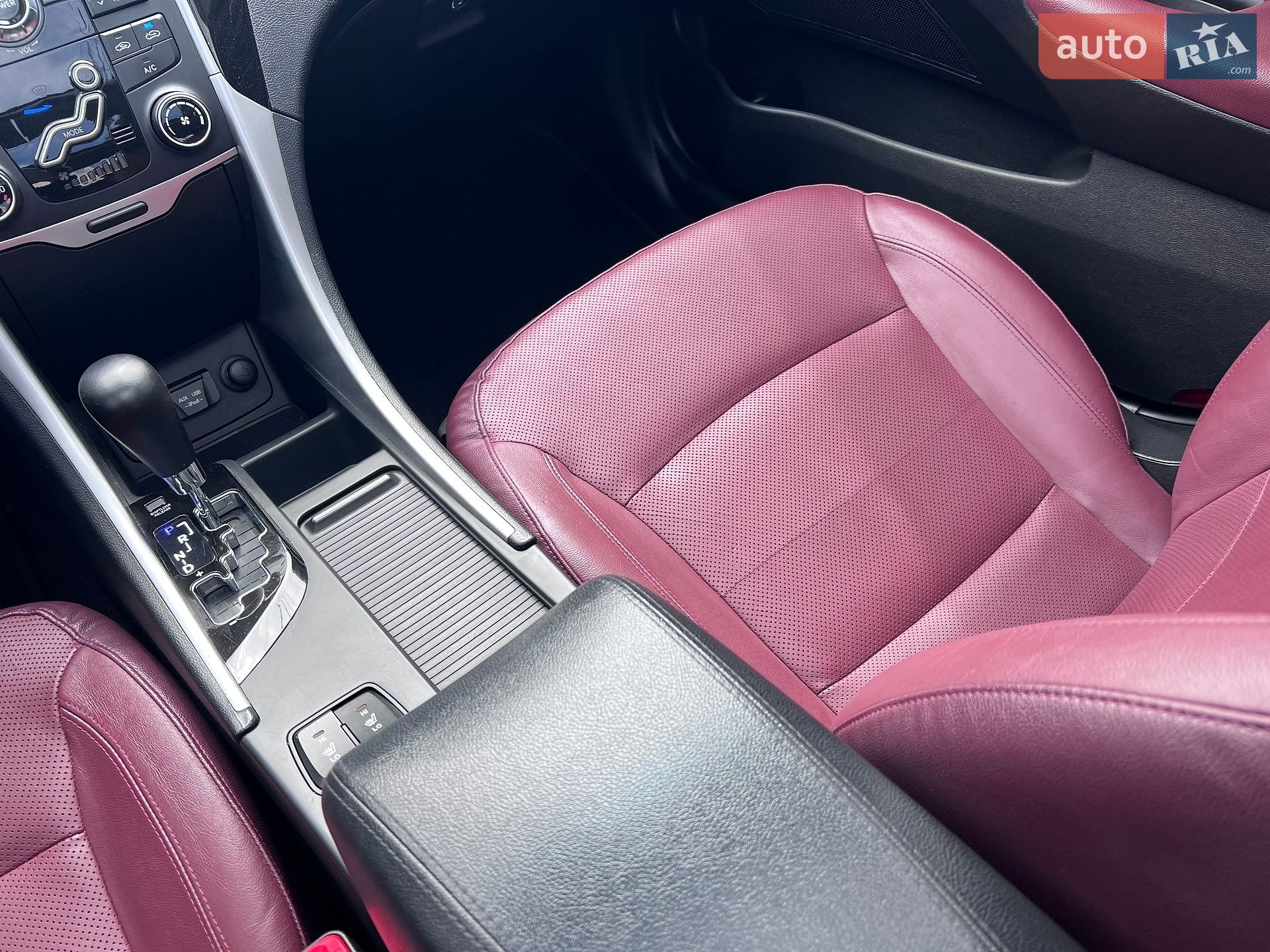 Hyundai Sonata 2011 VIN KMHEC41CBBA273191 фото оголошення 44 з 62