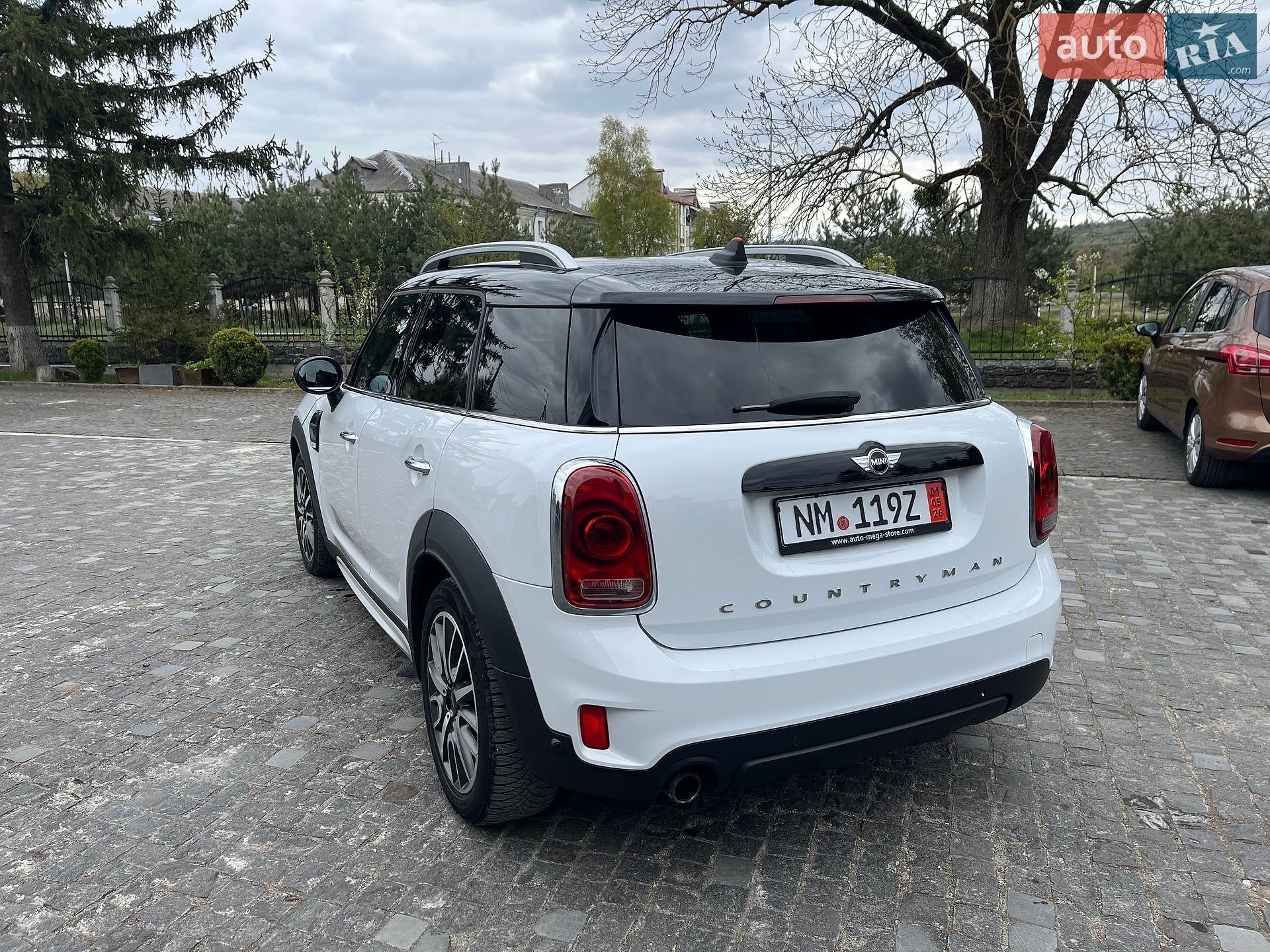 MINI Countryman 2017 VIN WMWYT910X03D77107 фото оголошення 38 з 84
