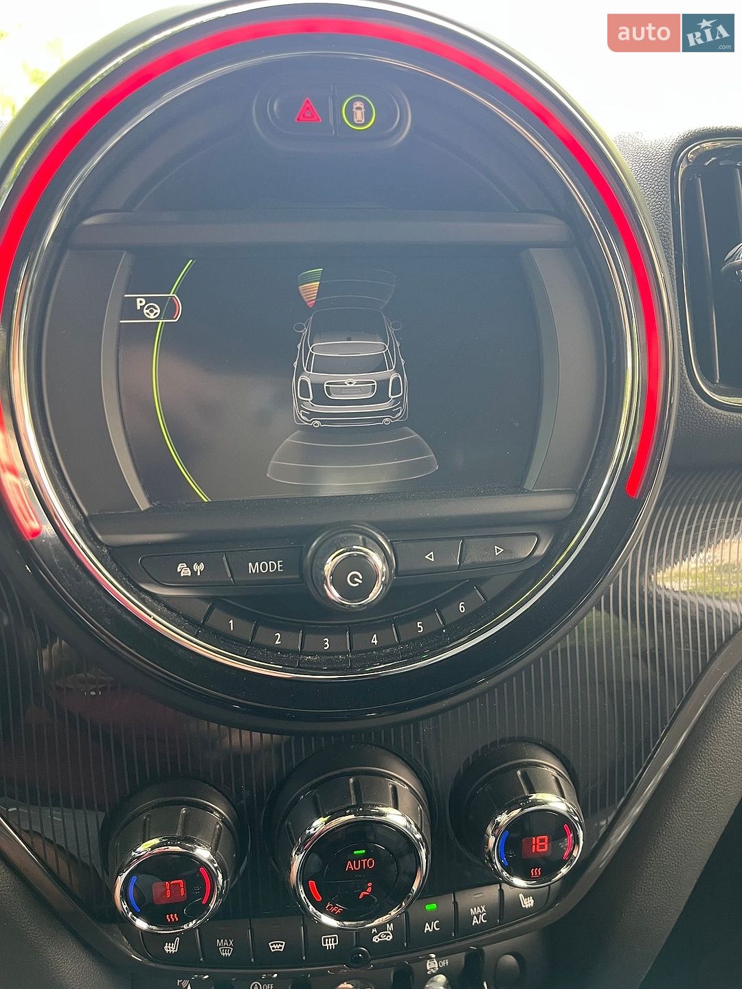 MINI Countryman 2017 VIN WMWYT910X03D77107 фото оголошення 82 з 84