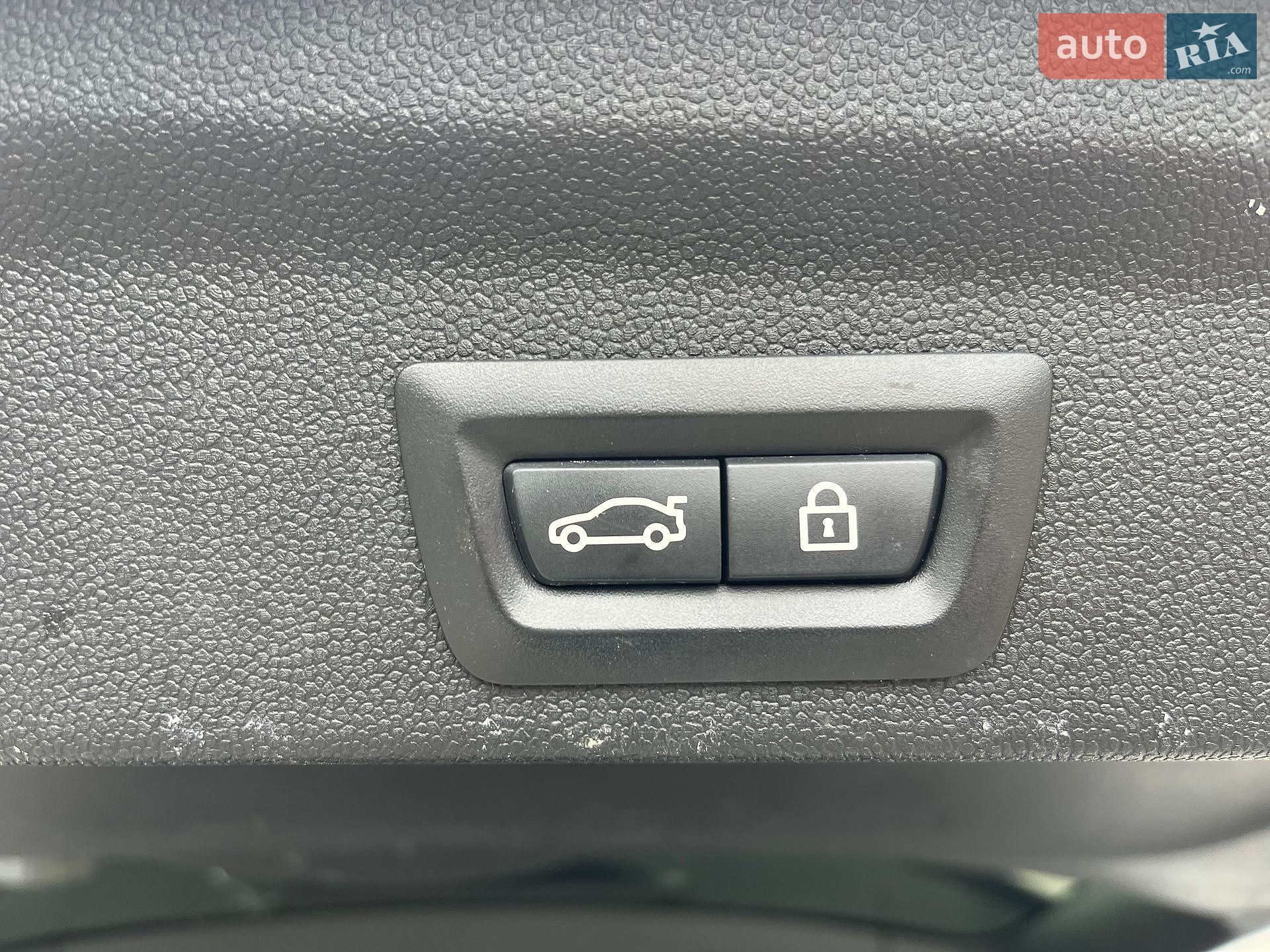 MINI Countryman 2017 VIN WMWYT910X03D77107 фото оголошення 79 з 83