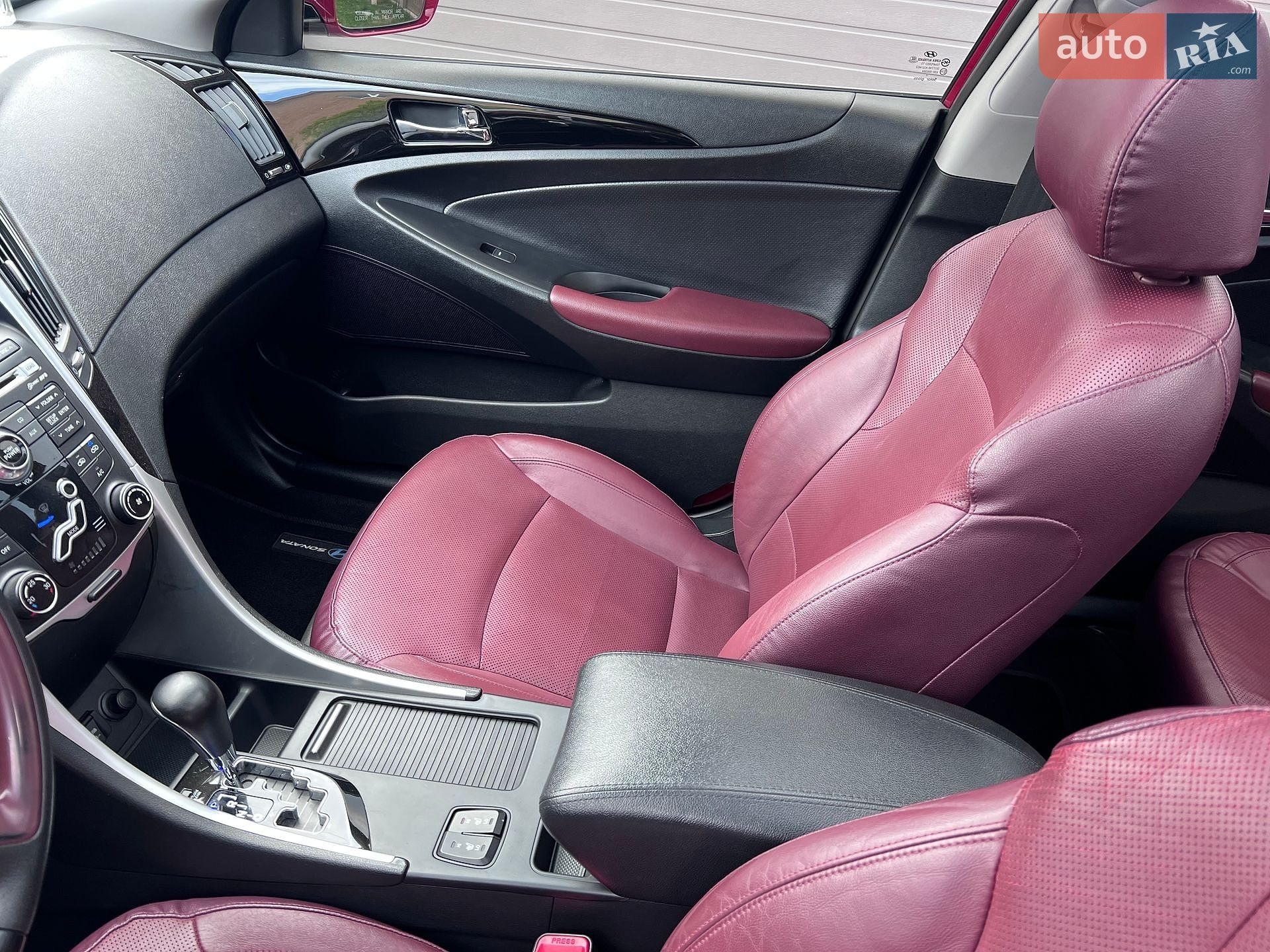 Hyundai Sonata 2011 VIN KMHEC41CBBA273191 фото оголошення 50 з 62