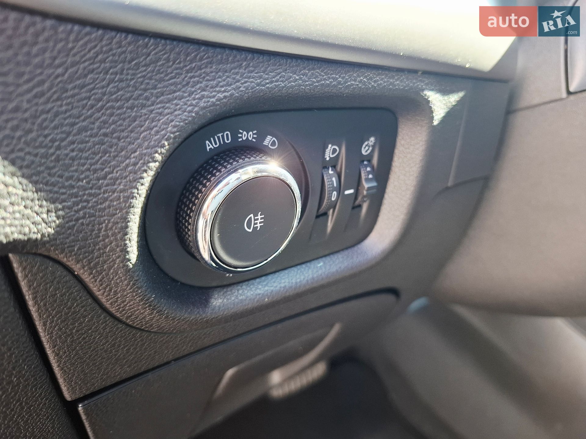 Opel Astra 2018 VIN W0VBD8EG6J8019484 фото оголошення 24 з 68