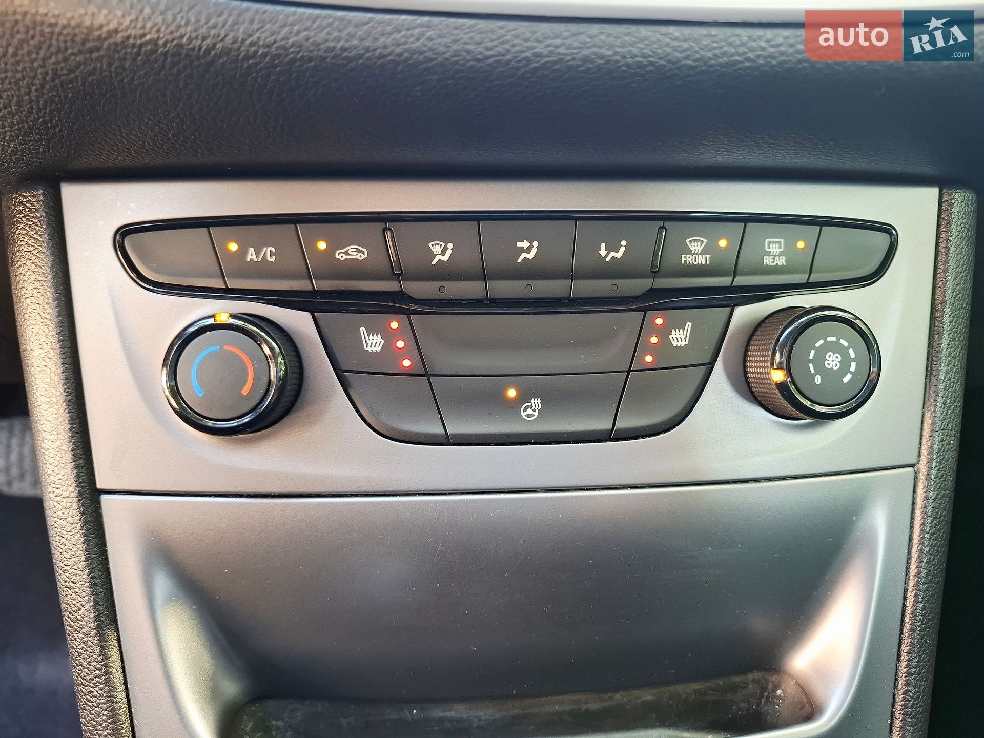 Opel Astra 2018 VIN W0VBD8EG6J8019484 фото оголошення 29 з 68