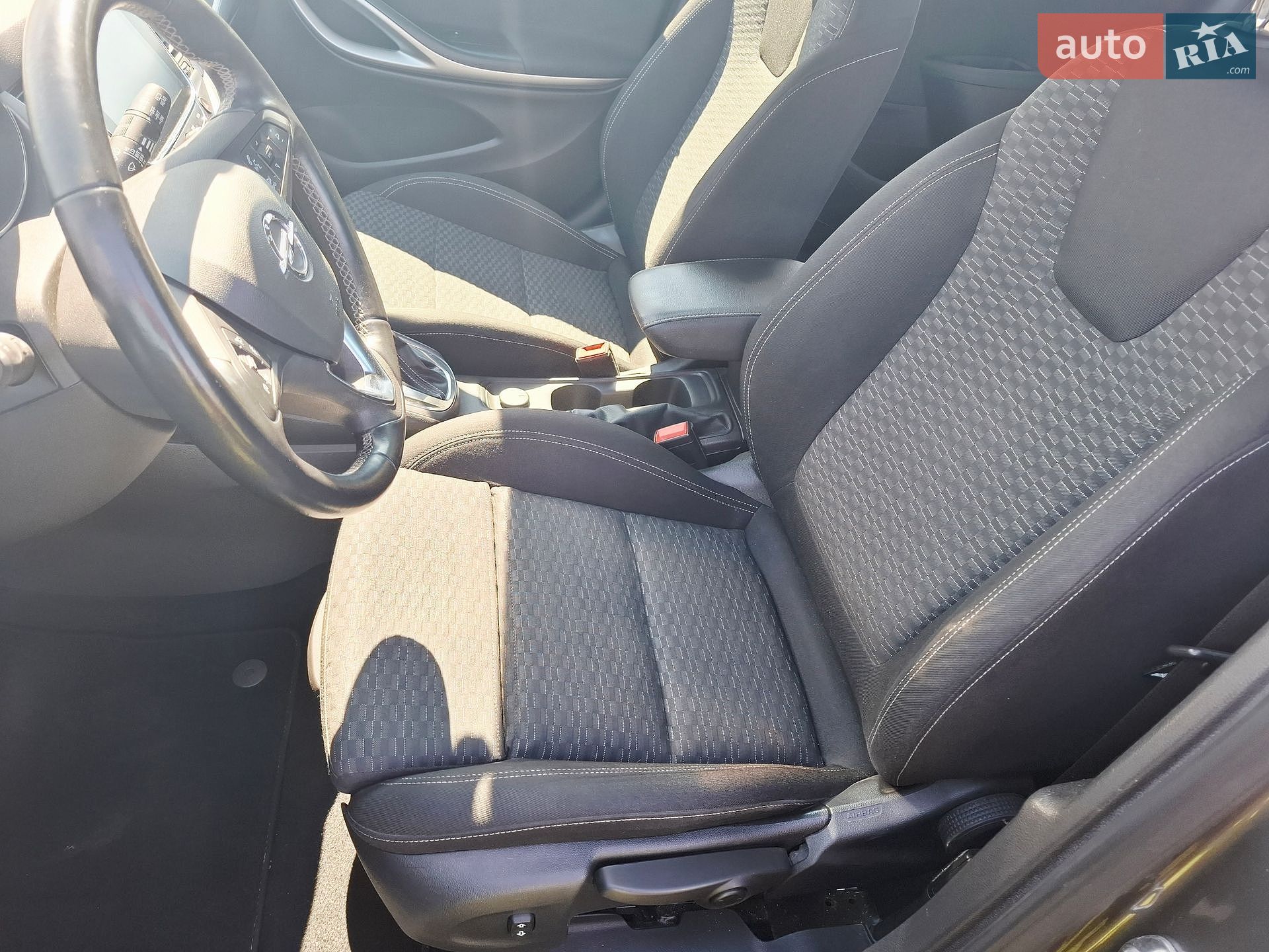 Opel Astra 2018 VIN W0VBD8EG6J8019484 фото оголошення 54 з 68