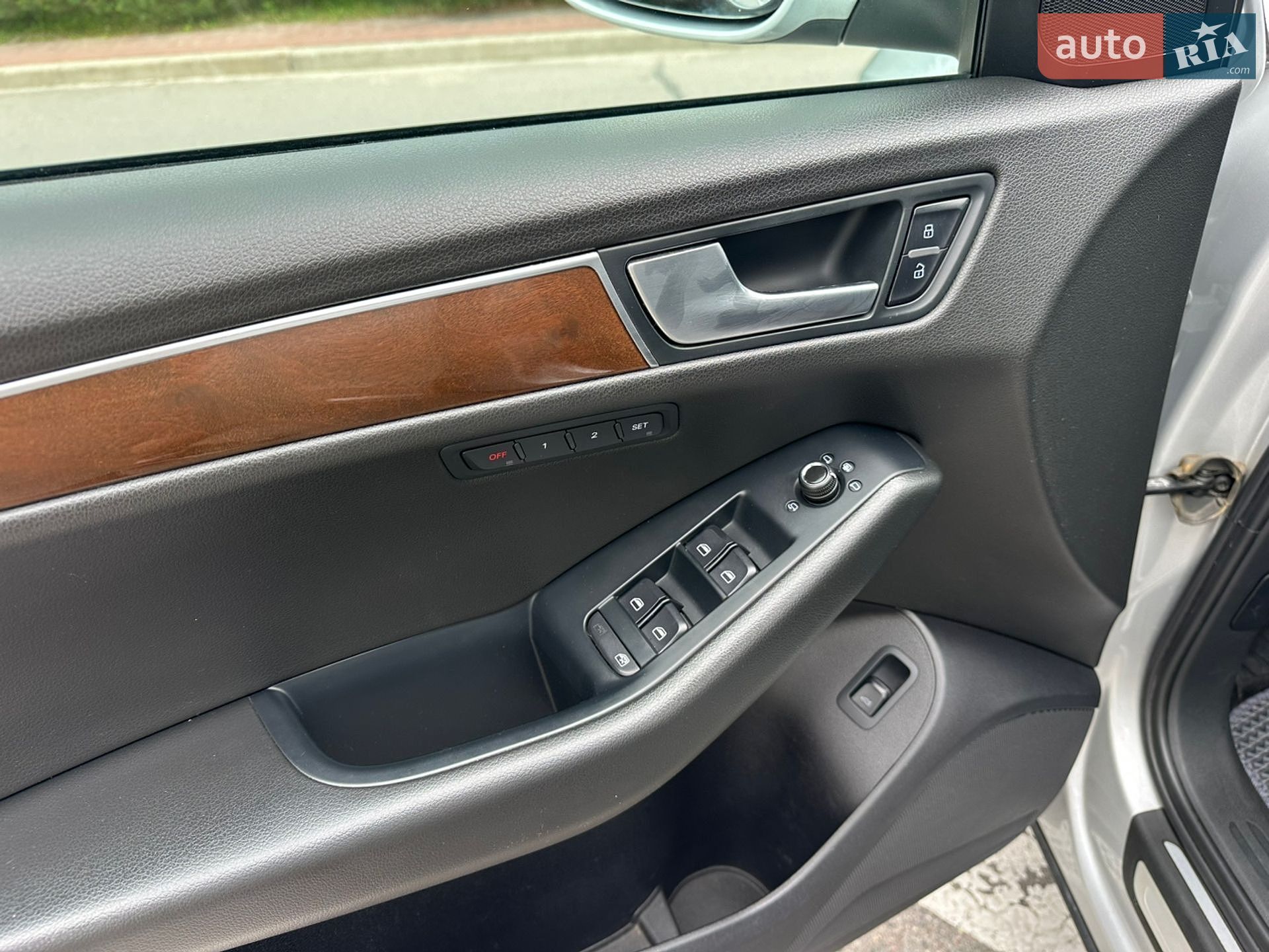 Audi Q5 2010 VIN WA1LKAFP5AA088406 фото оголошення 15 з 42