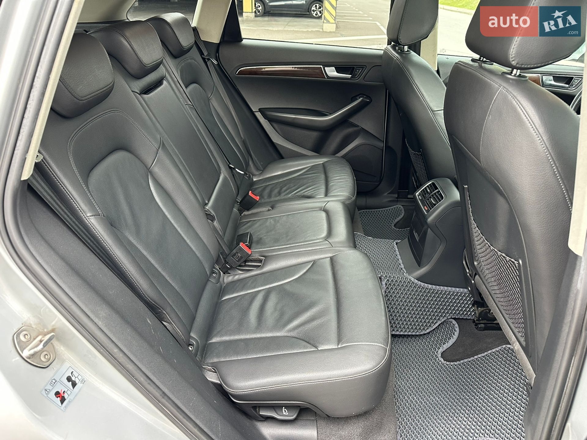 Audi Q5 2010 VIN WA1LKAFP5AA088406 фото оголошення 24 з 42