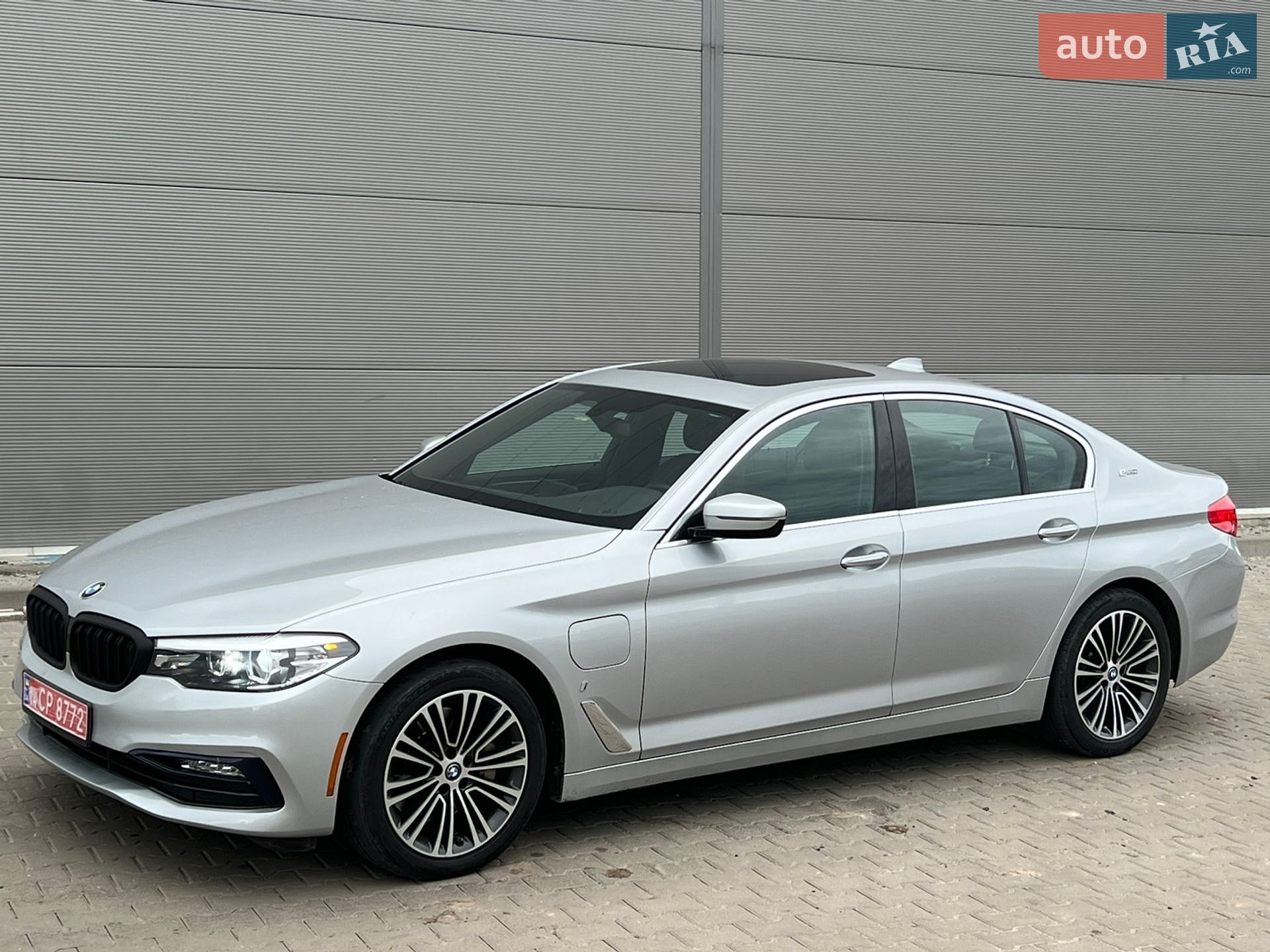 BMW 5 Series 2018 VIN WBAJA9C53JB251711 фото оголошення 2 з 23