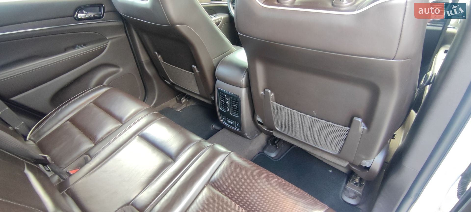 Jeep Grand Cherokee 2019 VIN 1C4RJFCM6KC837200 фото оголошення 6 з 25
