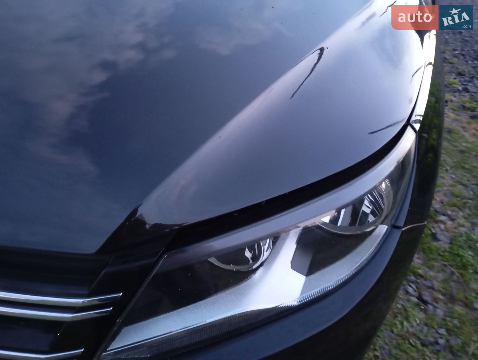 Volkswagen Tiguan 2015 VIN WVGBV7AX0FW575697 фото оголошення 12 з 30