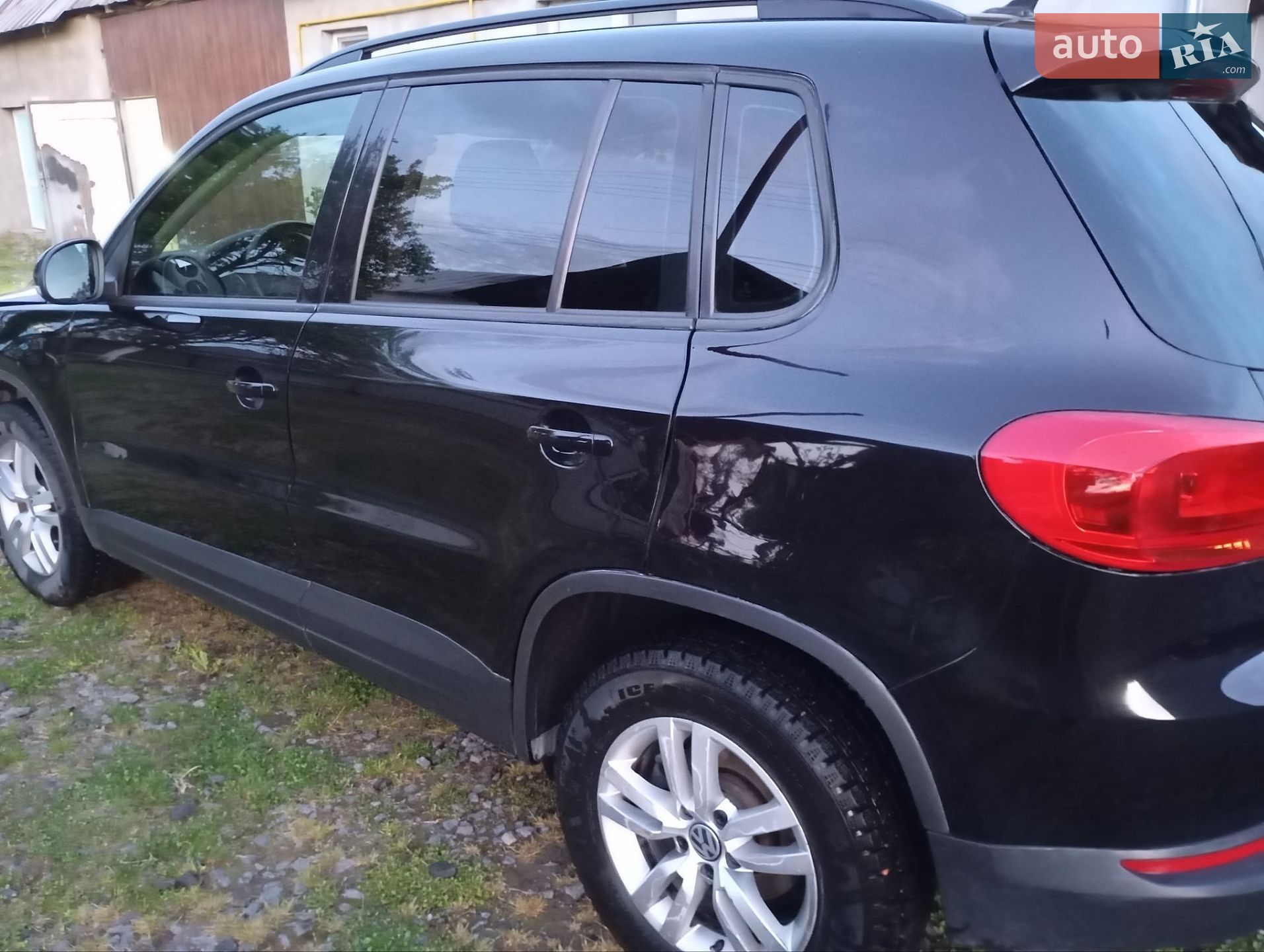 Volkswagen Tiguan 2015 VIN WVGBV7AX0FW575697 фото оголошення 16 з 30